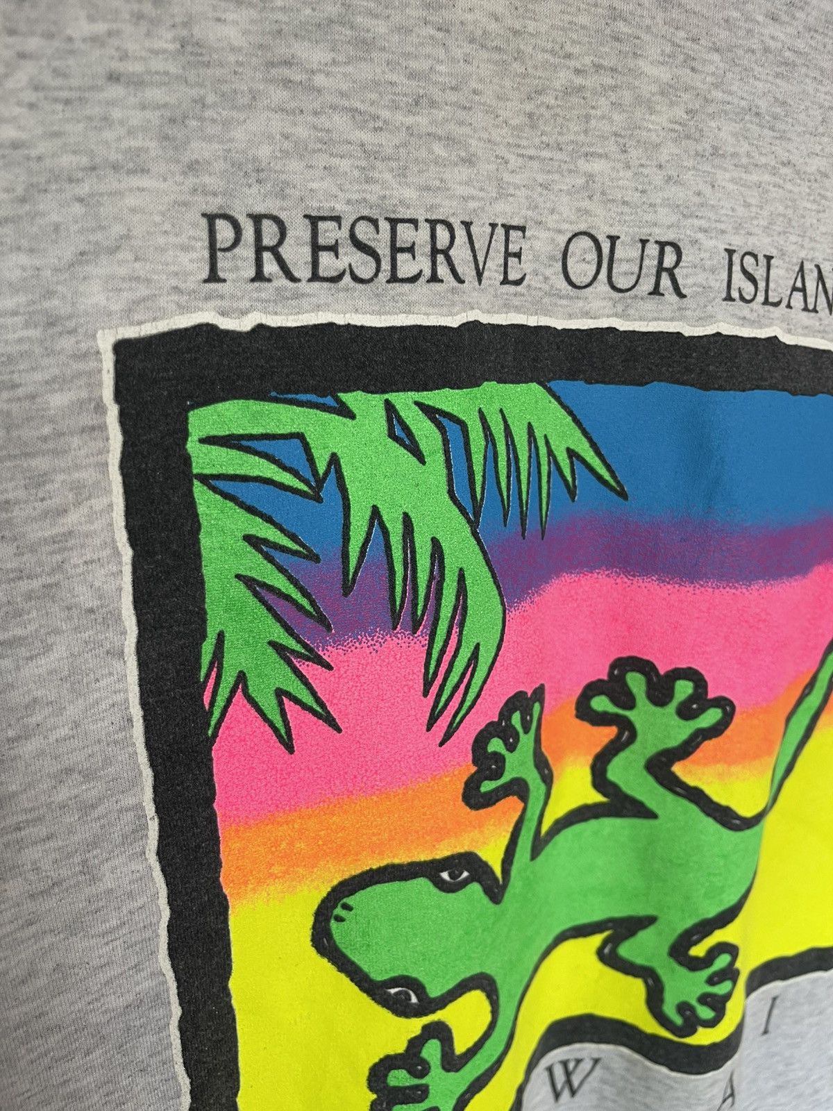 Vintage Vintage 80's Hanes Beefy-T Gecko Hawaii Shirt Tee Size US L / EU 52-54 / 3 - 8 Thumbnail