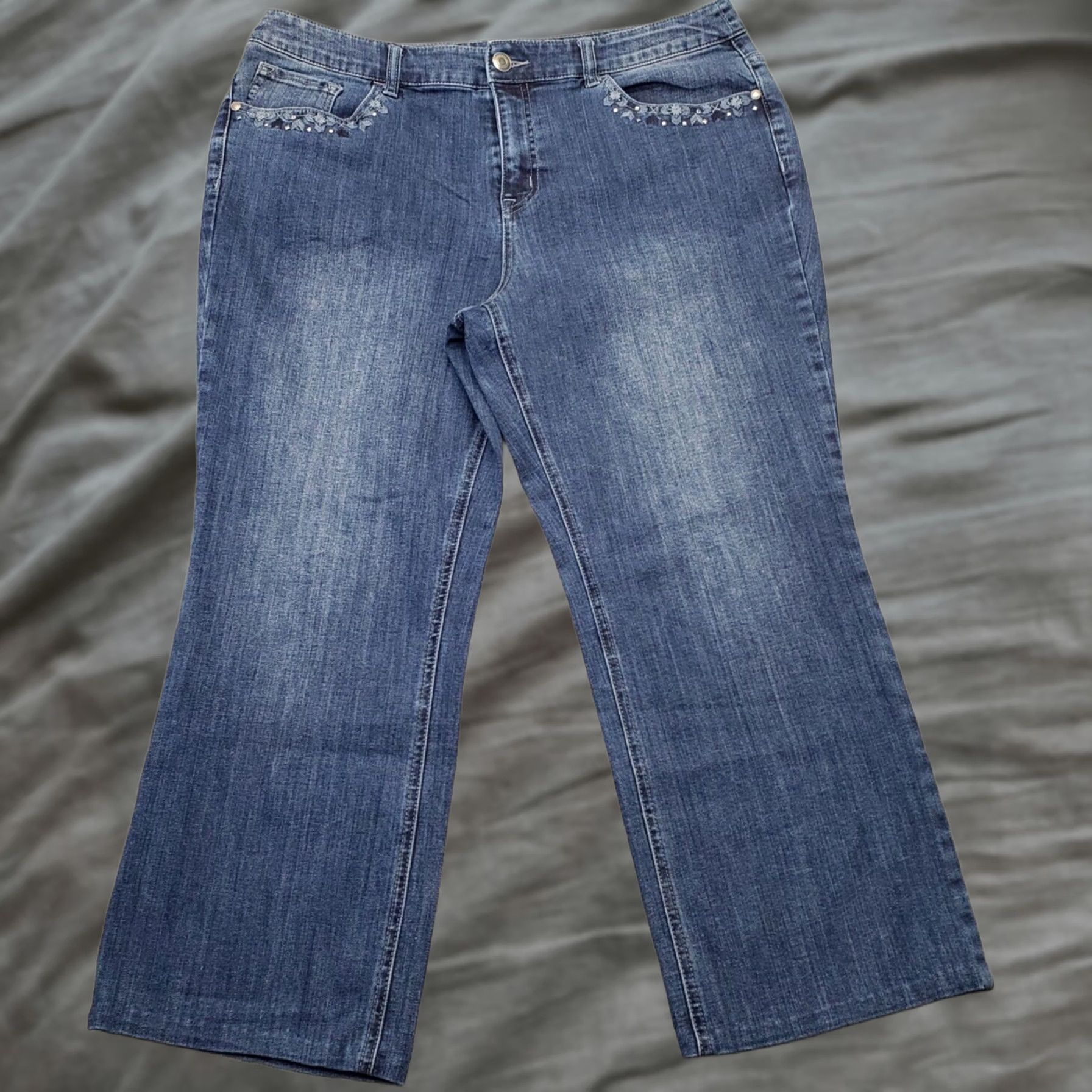 Vintage Christopher & Banks Cropped Jeans Women 16P Blue Denim Pockets Stretch Jeans Cropped 25in Inseam Womens Size 38" / US 16 / IT 52 - 1 Thumbnail