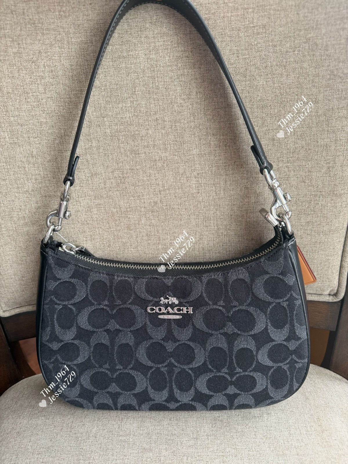 Coach NWT！COACH Teri 2-Way Shoulder Bag In Signature Denim（CDE43） Size ONE SIZE - 2 Thumbnail