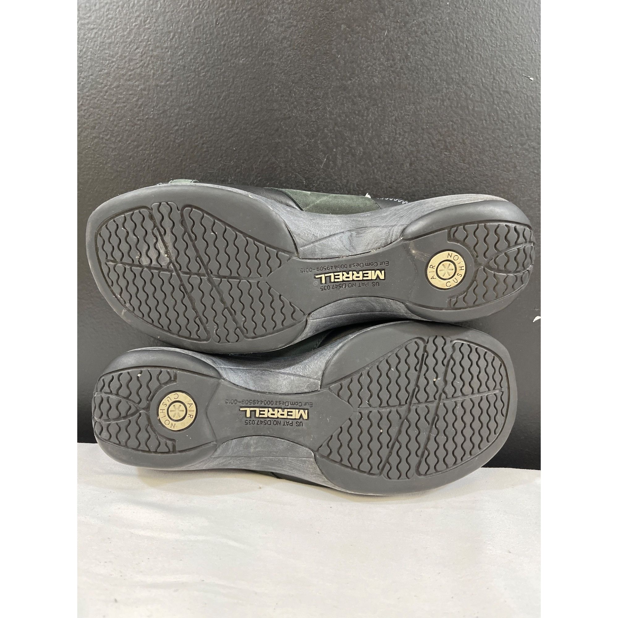 Merrell Merrell Womens Grey Leather Slide Sandals Size 8 SKU 6598 Size US 8 / IT 38 - 3 Thumbnail