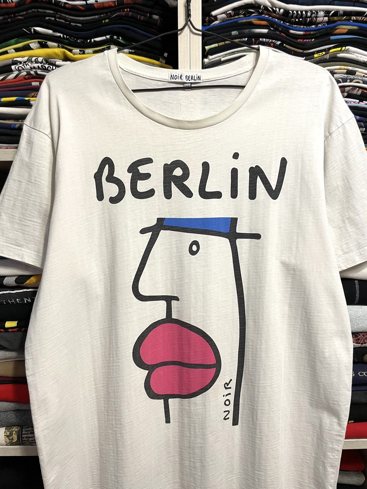 Arts & Science RARE Thierry Noir Berlin Germany Cartoon Faces T-Shirt Size US XXL / EU 58 / 5 - 3 Thumbnail