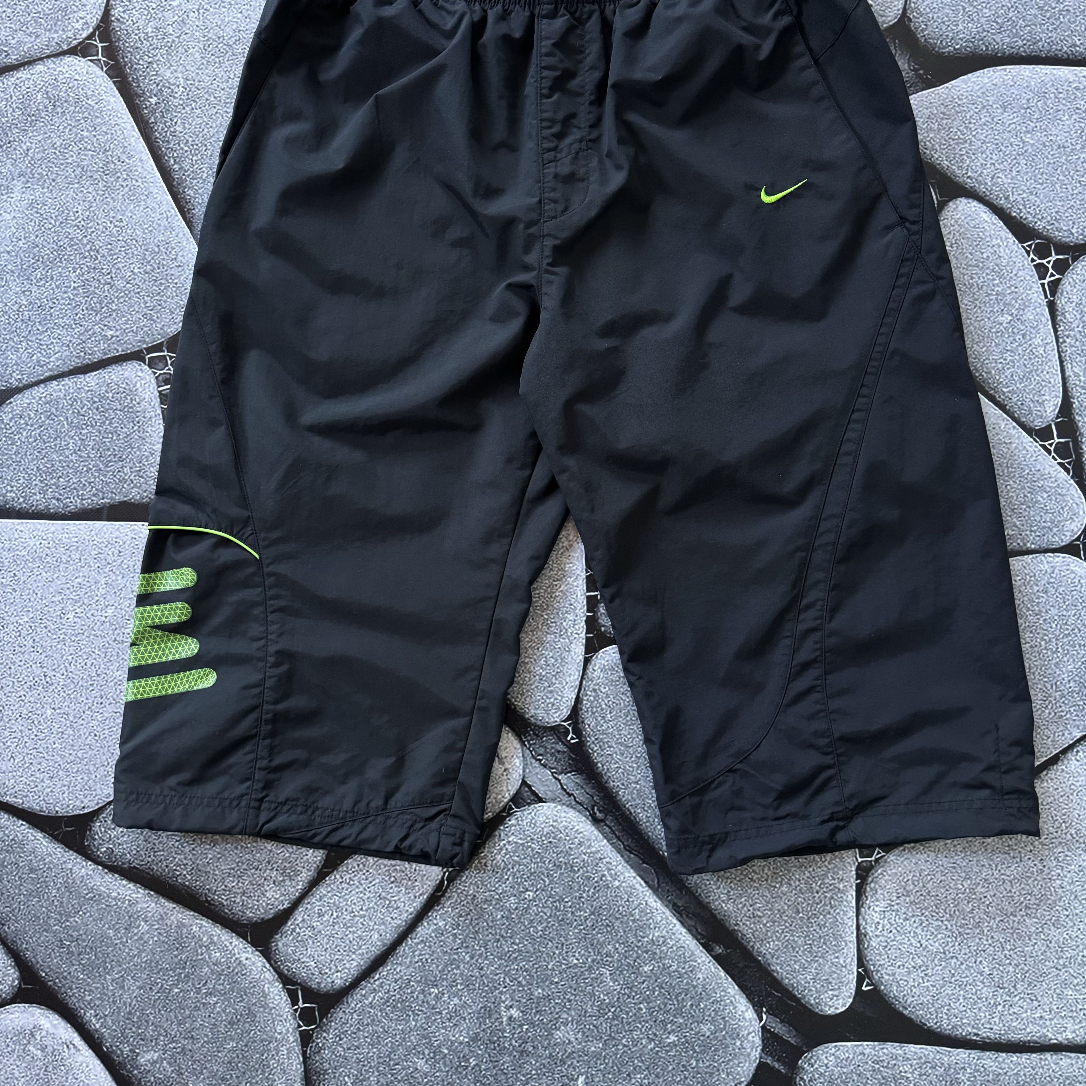 NIKE SHOX LIME BLACK VINTAGE SHORTS DRILL Y2K