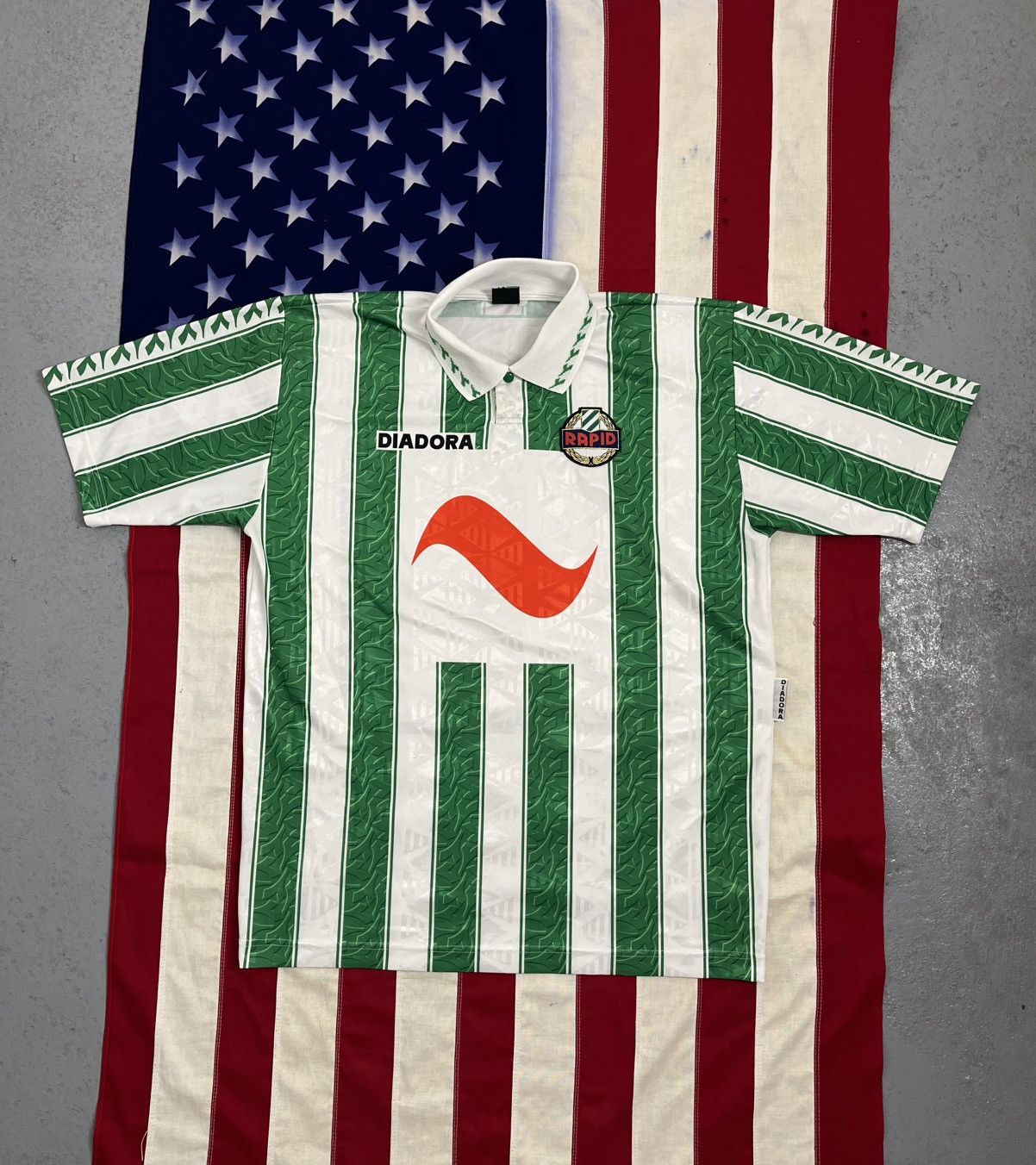 Diadora VTG 90s Diadora Rapid Wien Home Football Jersey Green White Size US XL / EU 56 / 4 - 1 Thumbnail