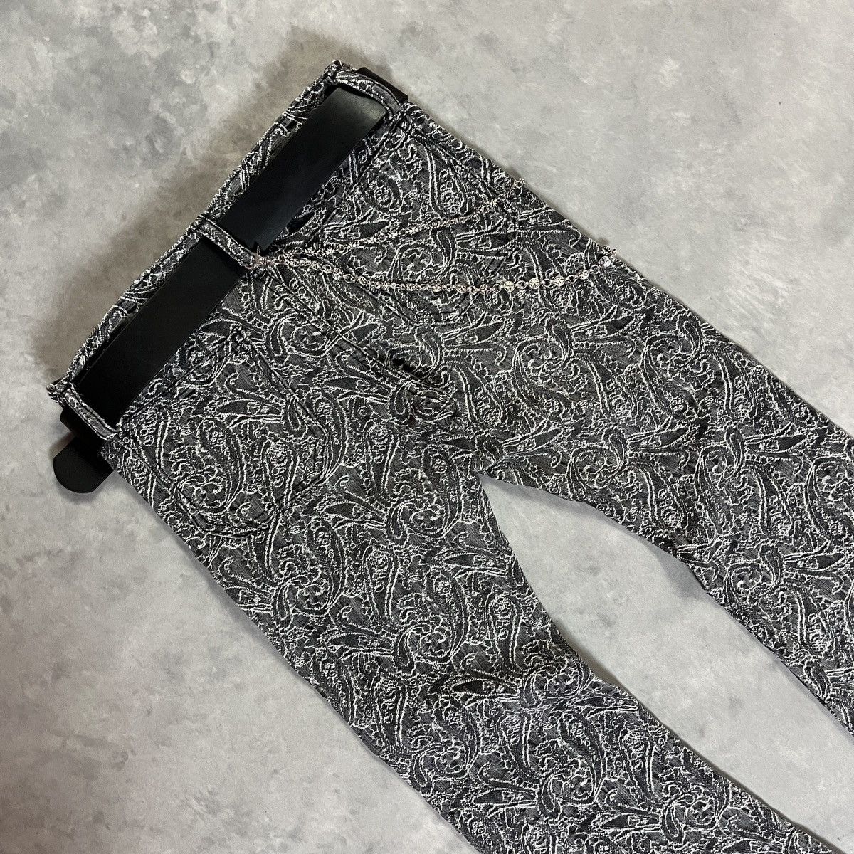 Japanese Brand Japanese Paisley Flared Denim – Y2K Rock Star Bell Bottoms Size US 27 - 5 Thumbnail