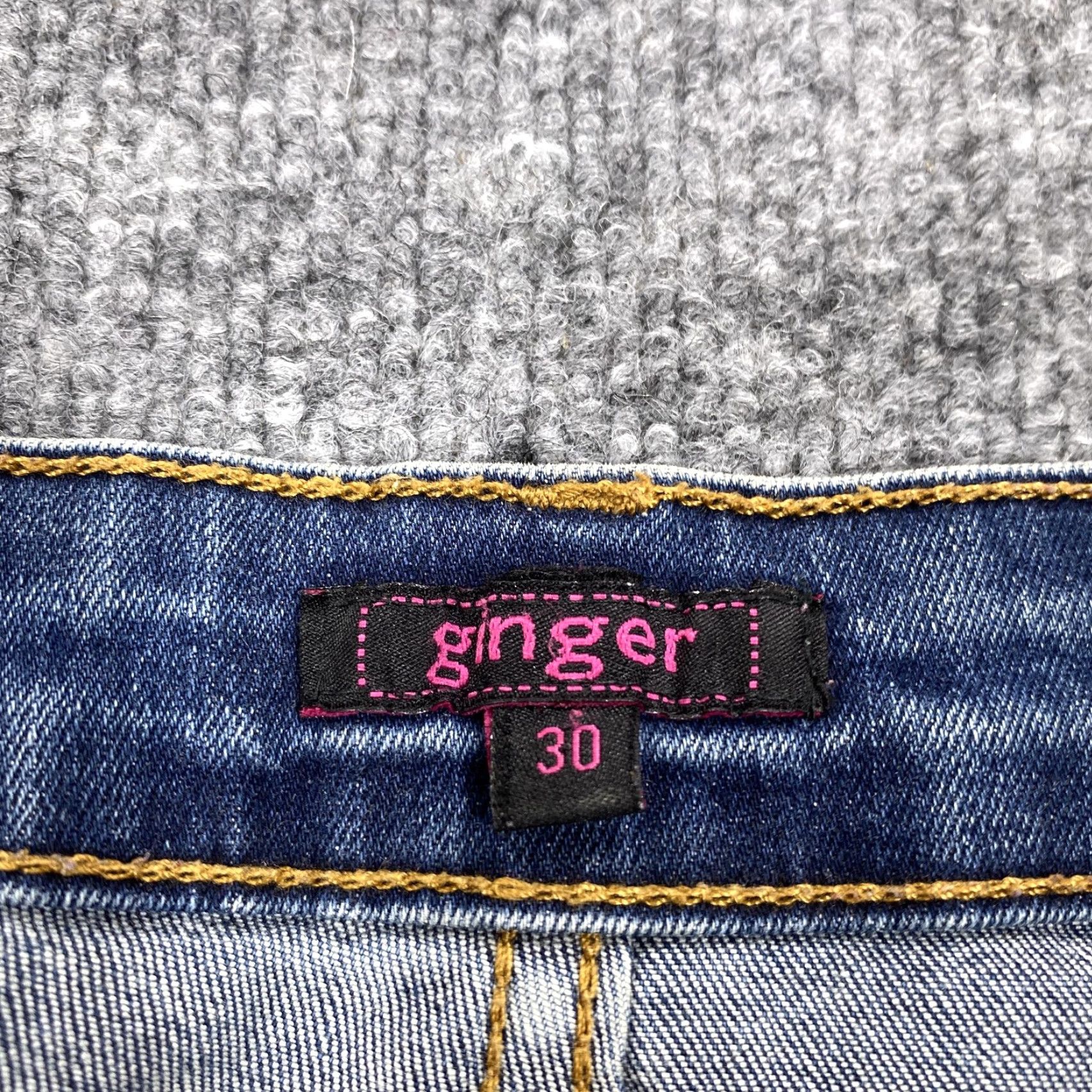Vintage Ginger Jeans Womens 30 Blue Medium Wash Distressed Skinny Stretch Denim Jeans Size 30" / US 8 / IT 44 - 3 Thumbnail