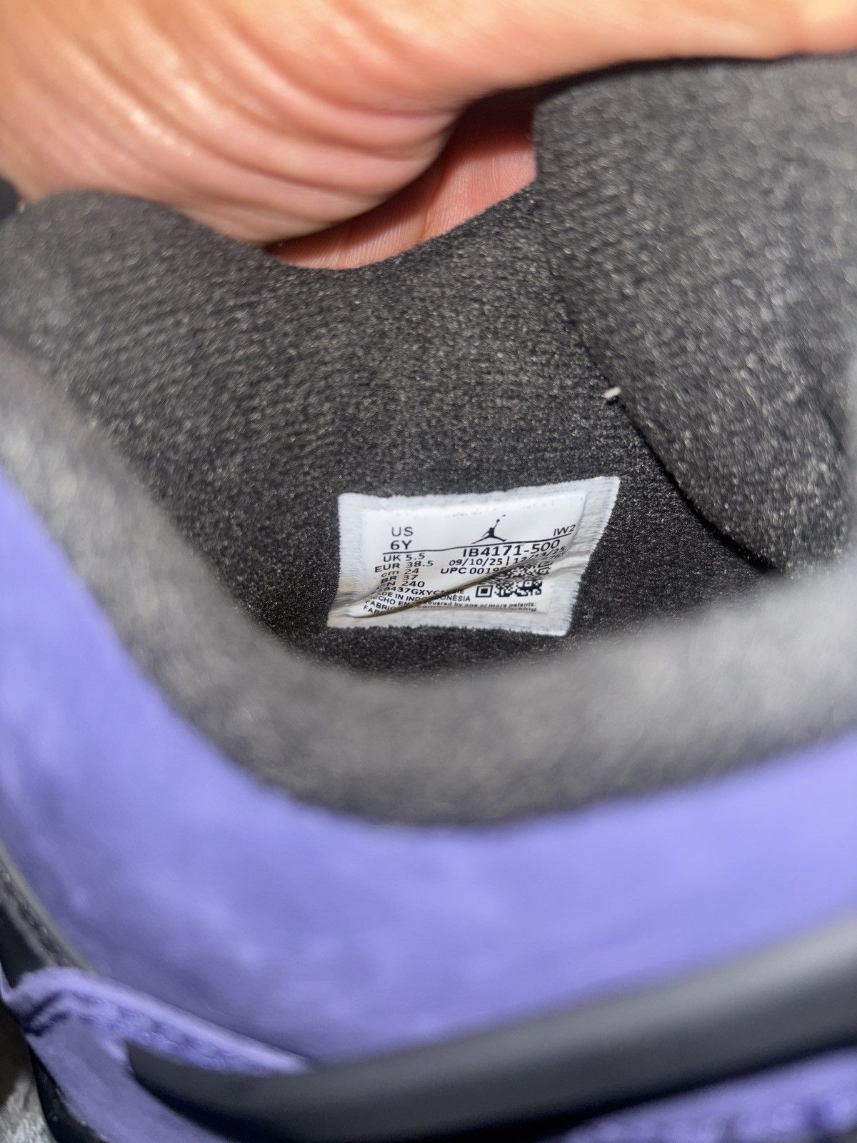 Jordan Brand Jordan 4 Lakers Size 6M / 7.5W Size US 6 / EU 39 - 9 Thumbnail