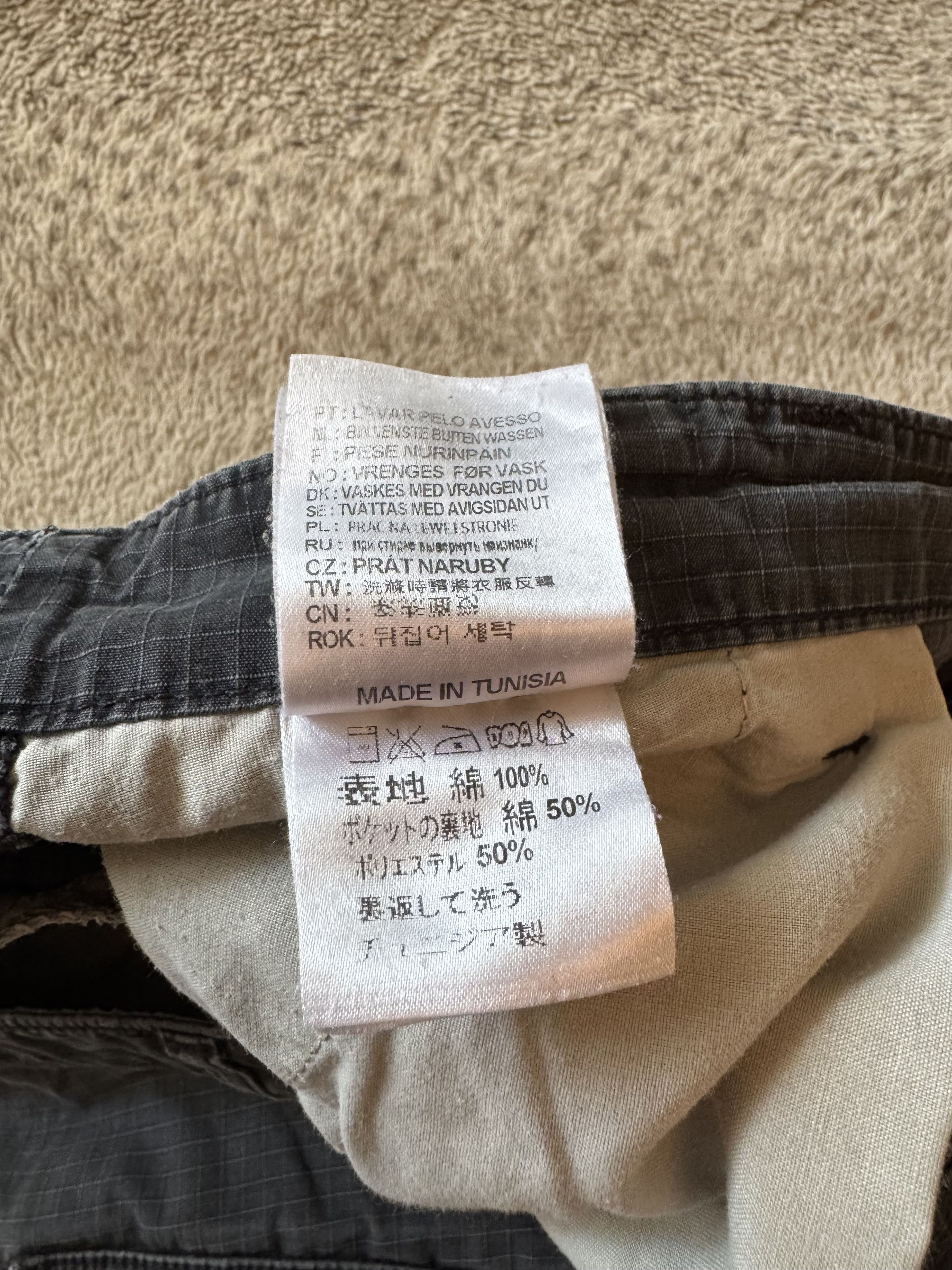 Carhartt Carhartt WIP Vintage 2000s Cargo Shorts Size US 38 / EU 54 - 10 Thumbnail