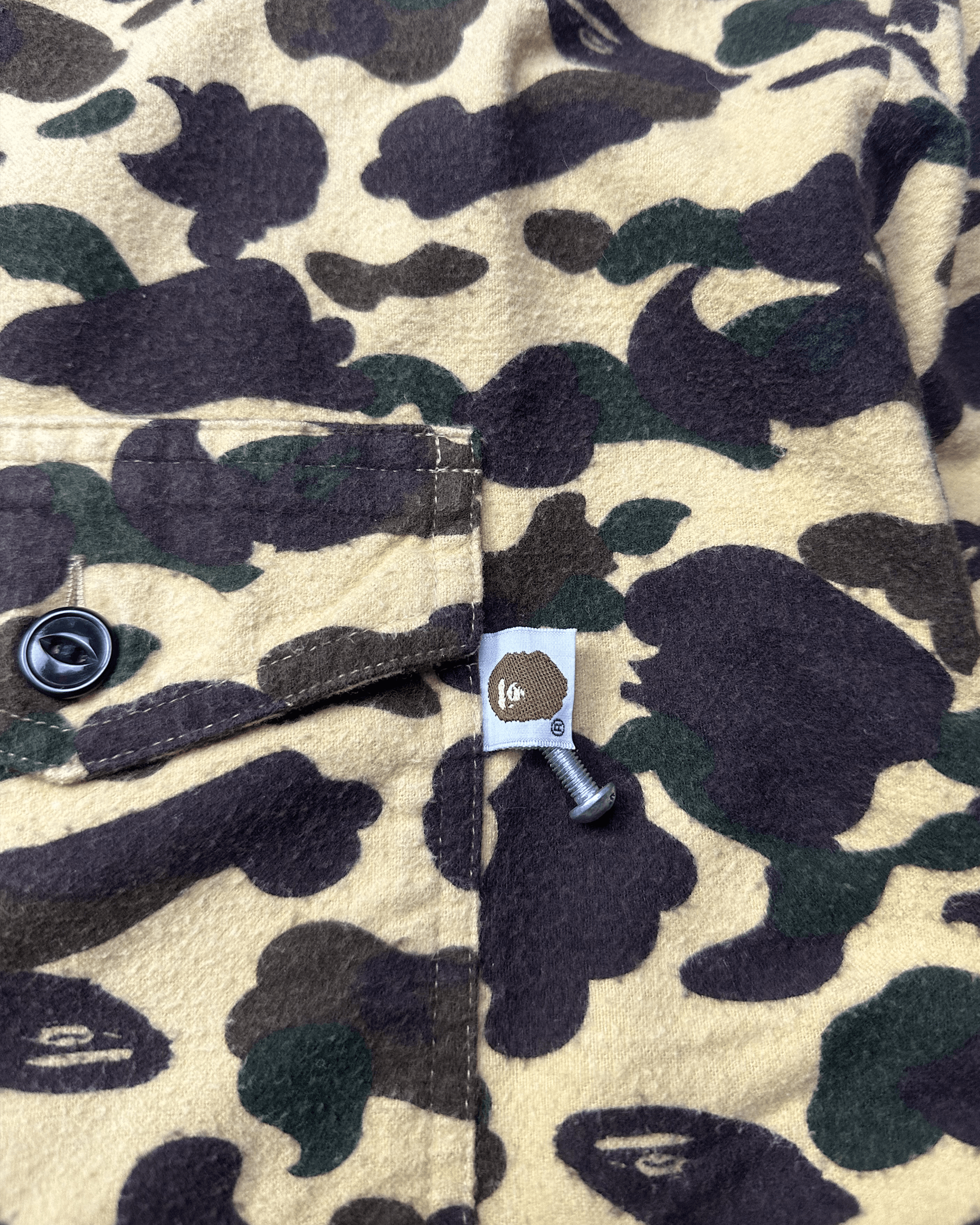 Bape 90's Bape Camo Chamois Shirt (L) Size US L / EU 52-54 / 3 - 4 Thumbnail