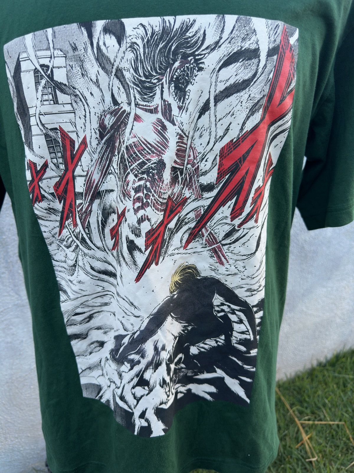 Uniqlo Uniqlo UT x Attack on Titan Green Shirt Men's L Anime Size US L / EU 52-54 / 3 - 3 Thumbnail