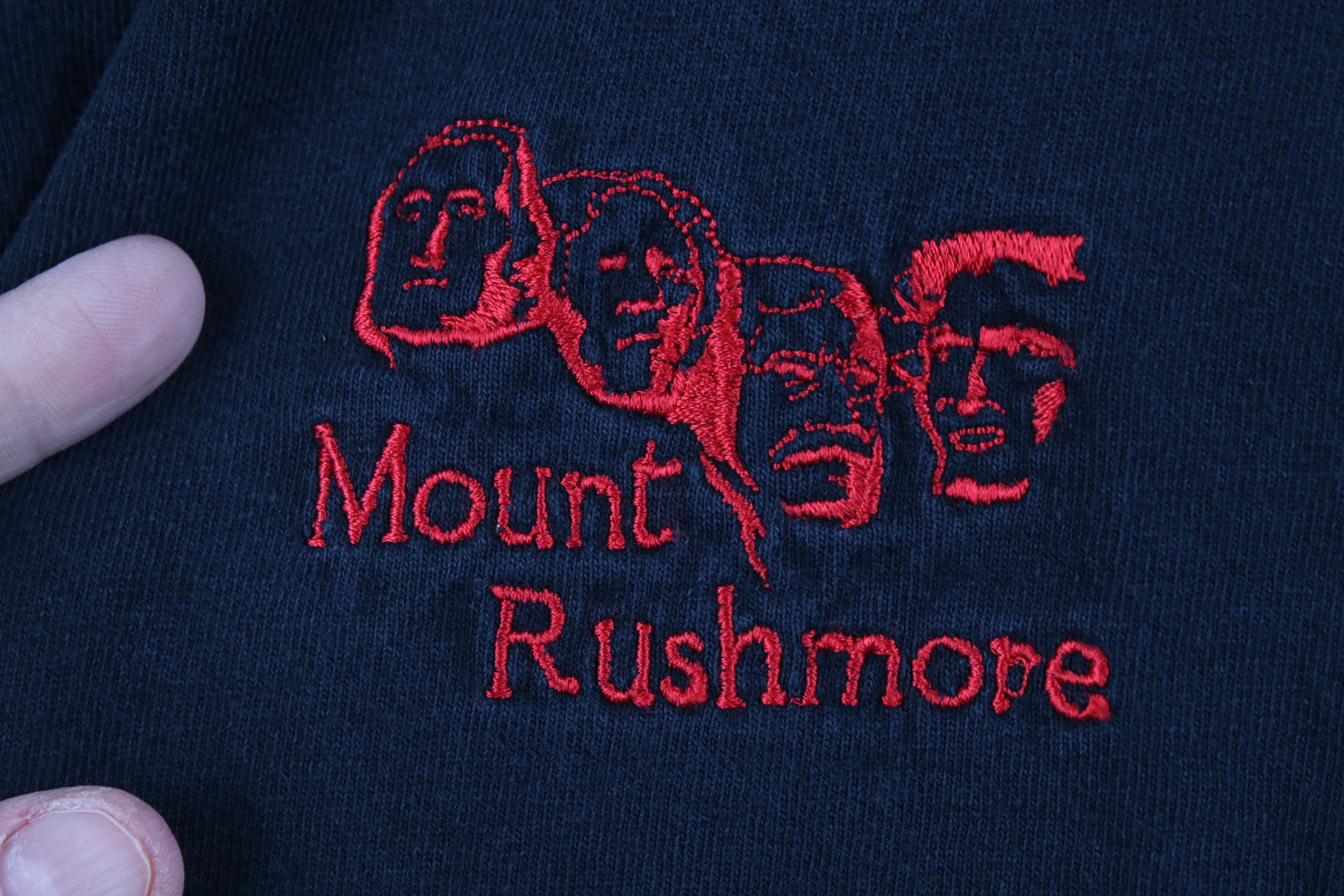 Vintage Vintage Y2K Mount Rushmore Monument Short Sleeve T-Shirt Size US L / EU 52-54 / 3 - 4 Thumbnail