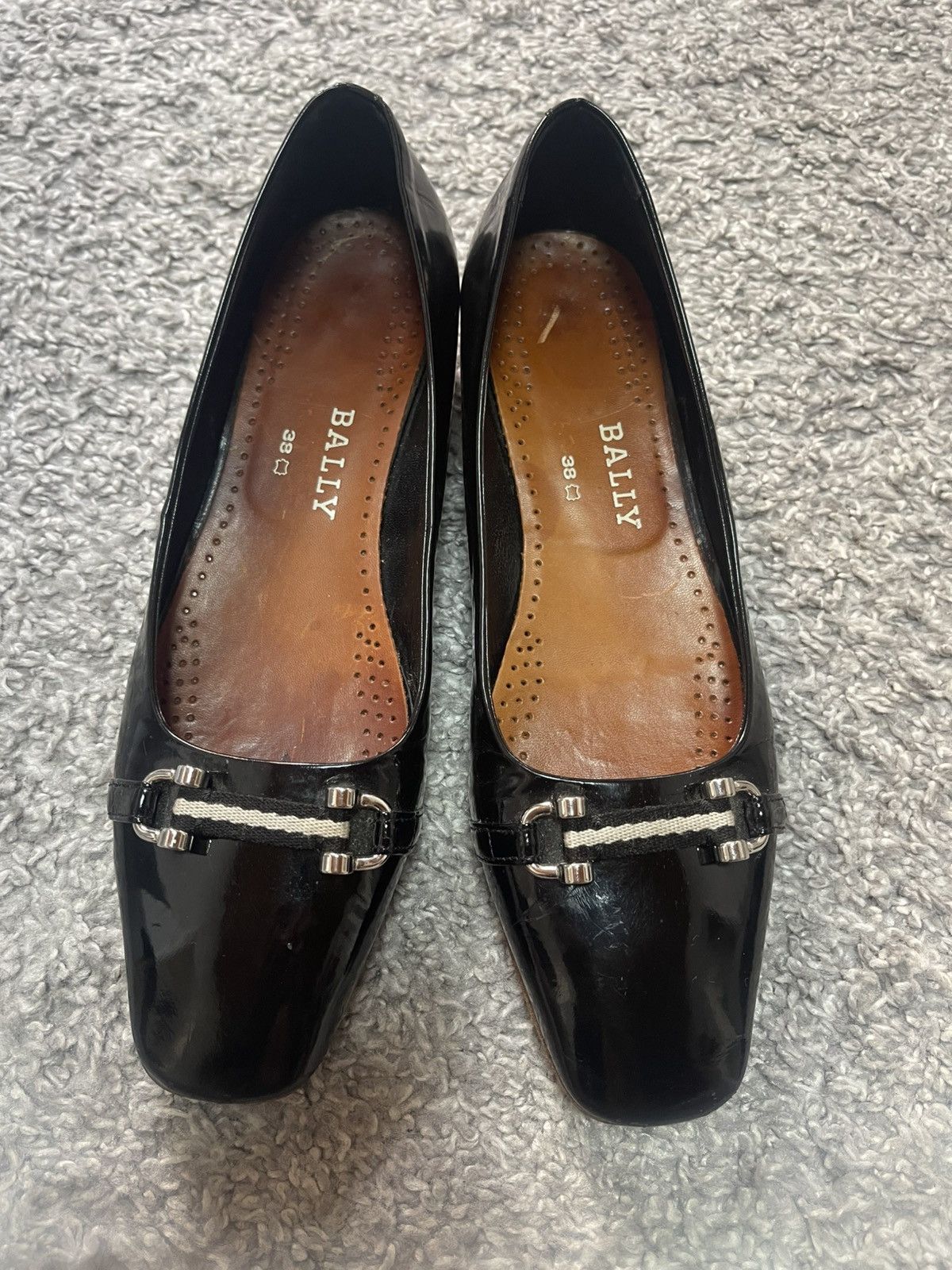 Bally Bally Vintage Patent Leather Pump size EU38 US 8 Size US 8 / IT 38 - 1 Thumbnail