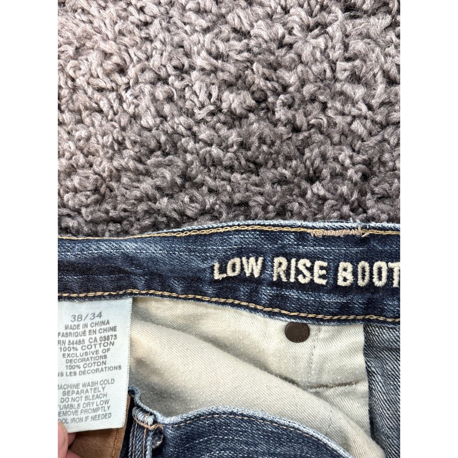 American Eagle Outfitters VINTAGE American Eagle Outfitters Jeans Bootcut Men's 38x32 Distressed Blue Med Wash 5-Pocket Denim Baggy Relaxed Leather? Size US 38 / EU 54 - 5 Thumbnail