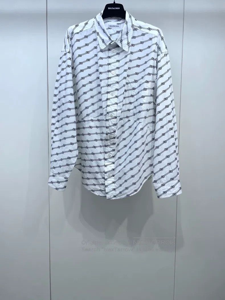 Balenciaga size 34 All-over printed loose-fit shirt