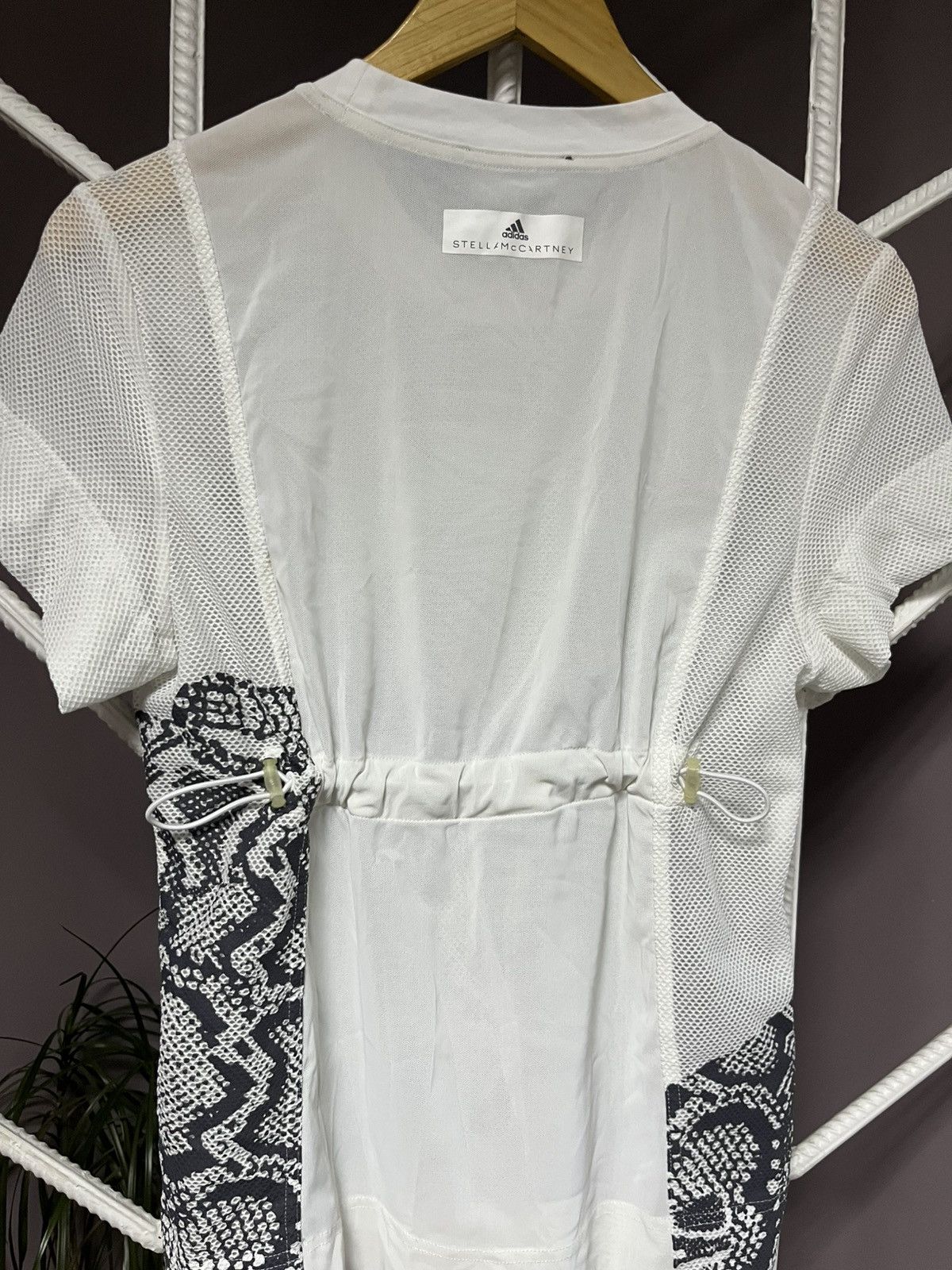 Adidas × Stella McCartney Vintage Adidas Stella McCartney Mesh Tee Size M / US 6-8 / IT 42-44 - 5 Thumbnail