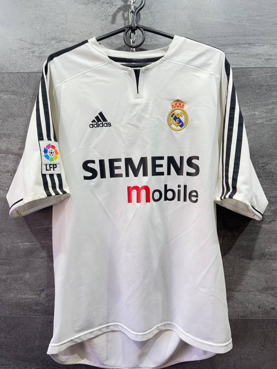 Vintage 2003-04 Adidas Real Madrid Home Shirt Soccer Jersey Beckham Size US M / EU 48-50 / 2 - 1 Thumbnail