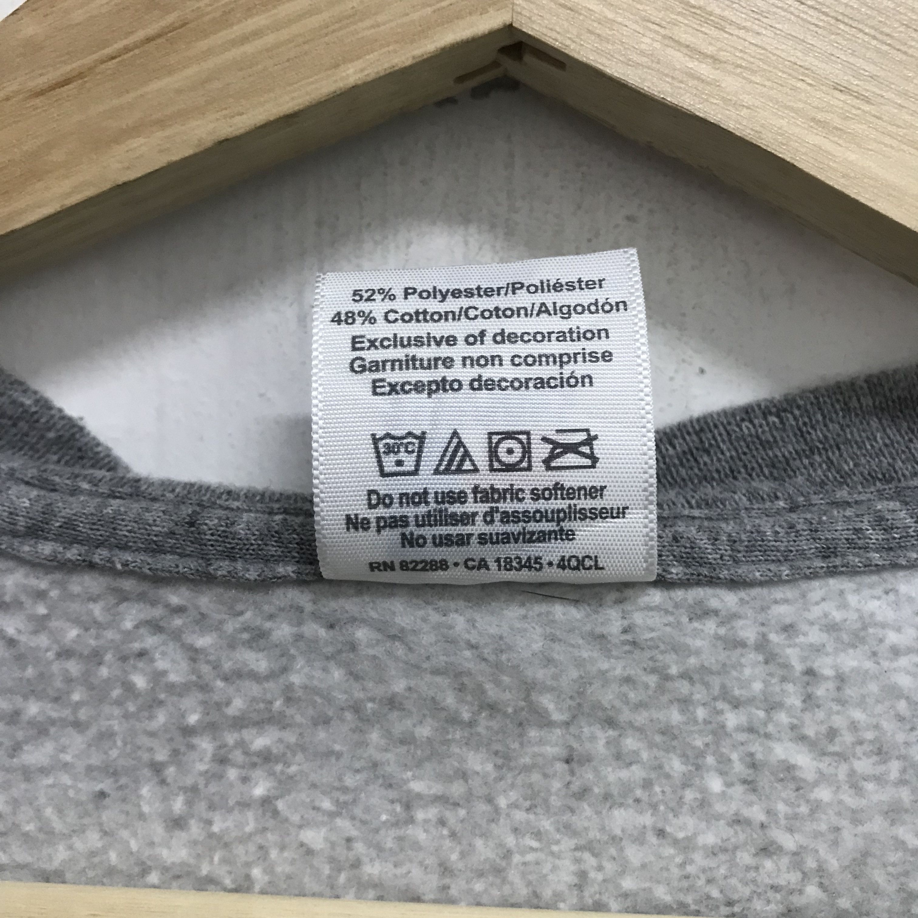 Russell Athletic Vintage Russell Athletic Grey Sweatshirt Large - 373 Size US L / EU 52-54 / 3 - 8 Thumbnail