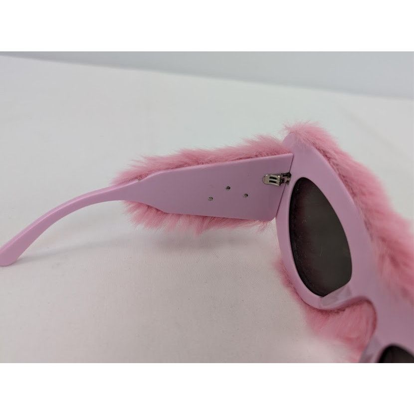 Balenciaga o1rshd1 Size: OS / Furry Sunglasses in Pink Size ONE SIZE - 10 Thumbnail