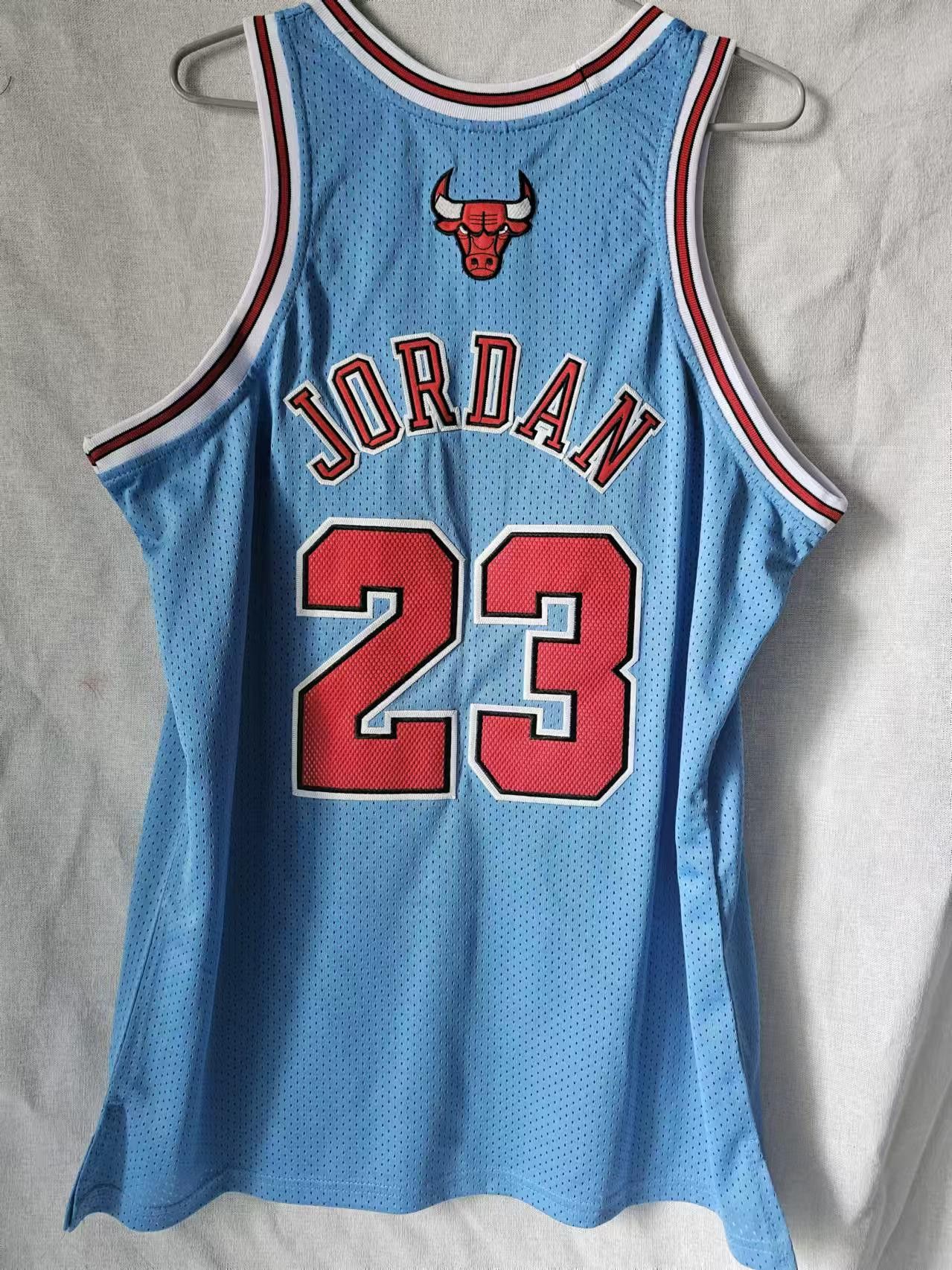 NBA Chicago Bulls #23 Michael Jordan Jersey Blue Size US L / EU 52-54 / 3 - 1 Thumbnail