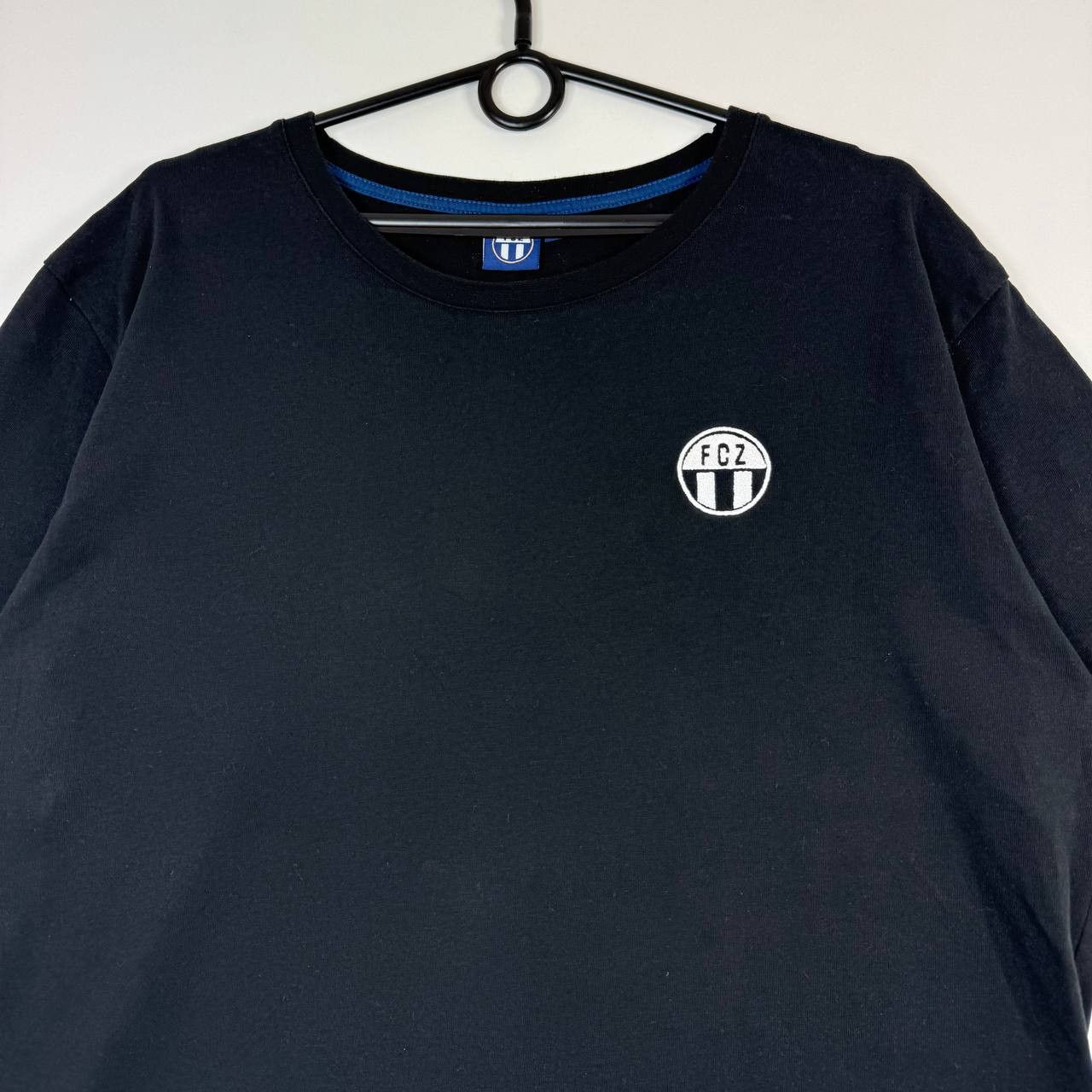 Other FC Zurich T Shirt Black Graphic Logo Switzerland Football XL Size US XL / EU 56 / 4 - 3 Thumbnail