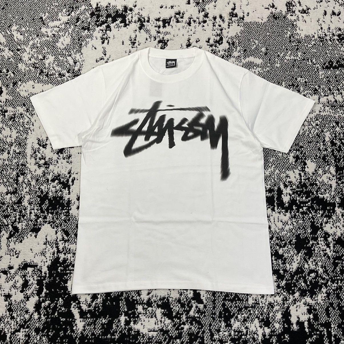 Streetwear × Stussy STUSSY DIZZY STOCK TEE IN WHITE - M Streetwear × Stussy STUSSY DIZZY STOCK TEE IN WHITE - M