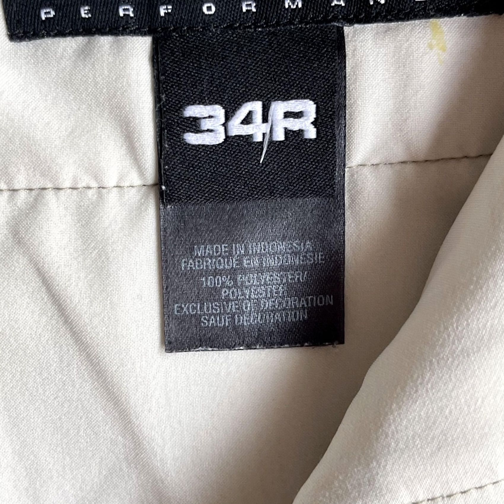 Under Armour Under Armour Shorts Mens 34 Beige Plaid Chino Flat Front Golf Performance Casual Mens Size US 34 / EU 50 - 3 Thumbnail