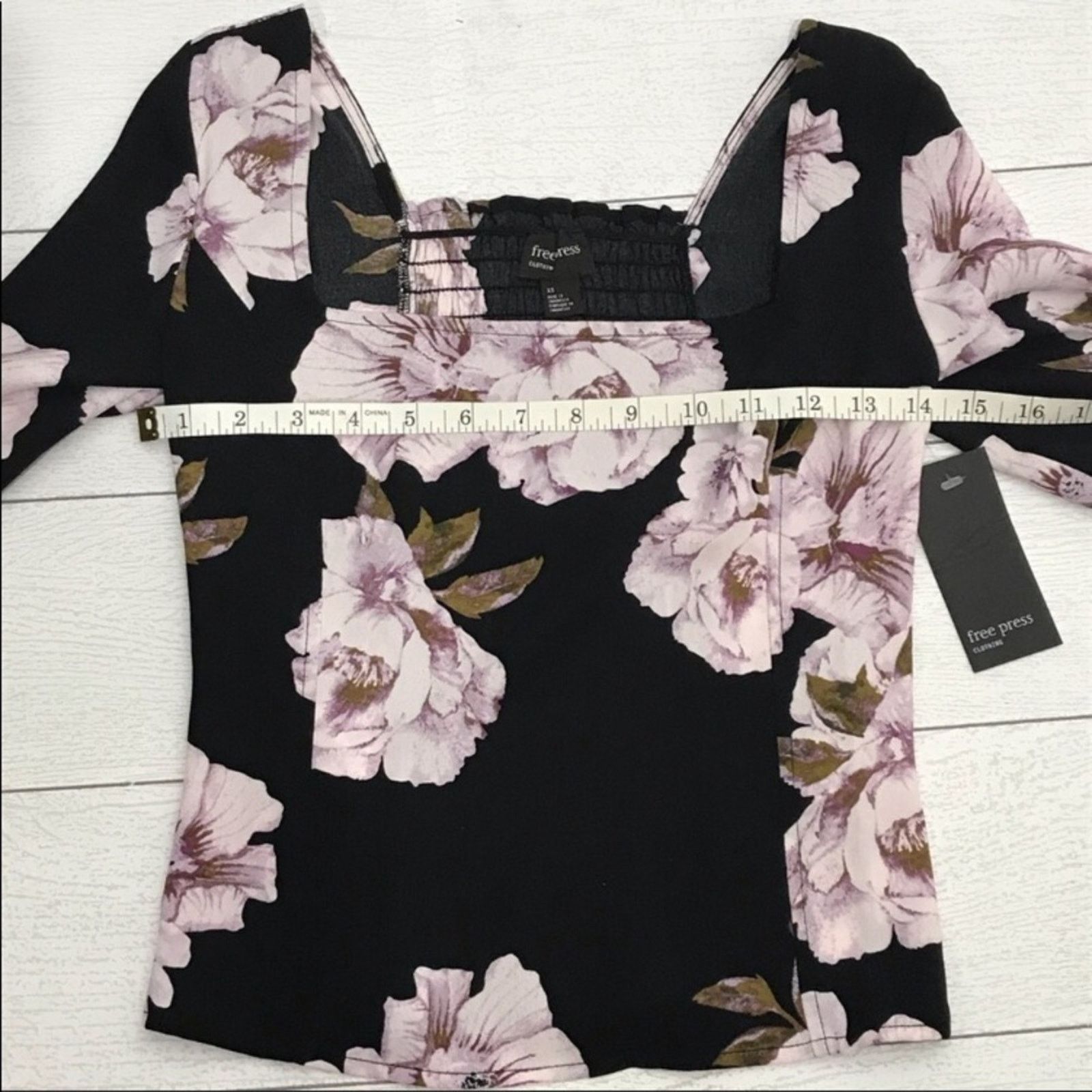 Other Free Press Black and Lavender Floral Print Size XS Crop Top Size XS / US 0-2 / IT 36-38 - 6 Thumbnail