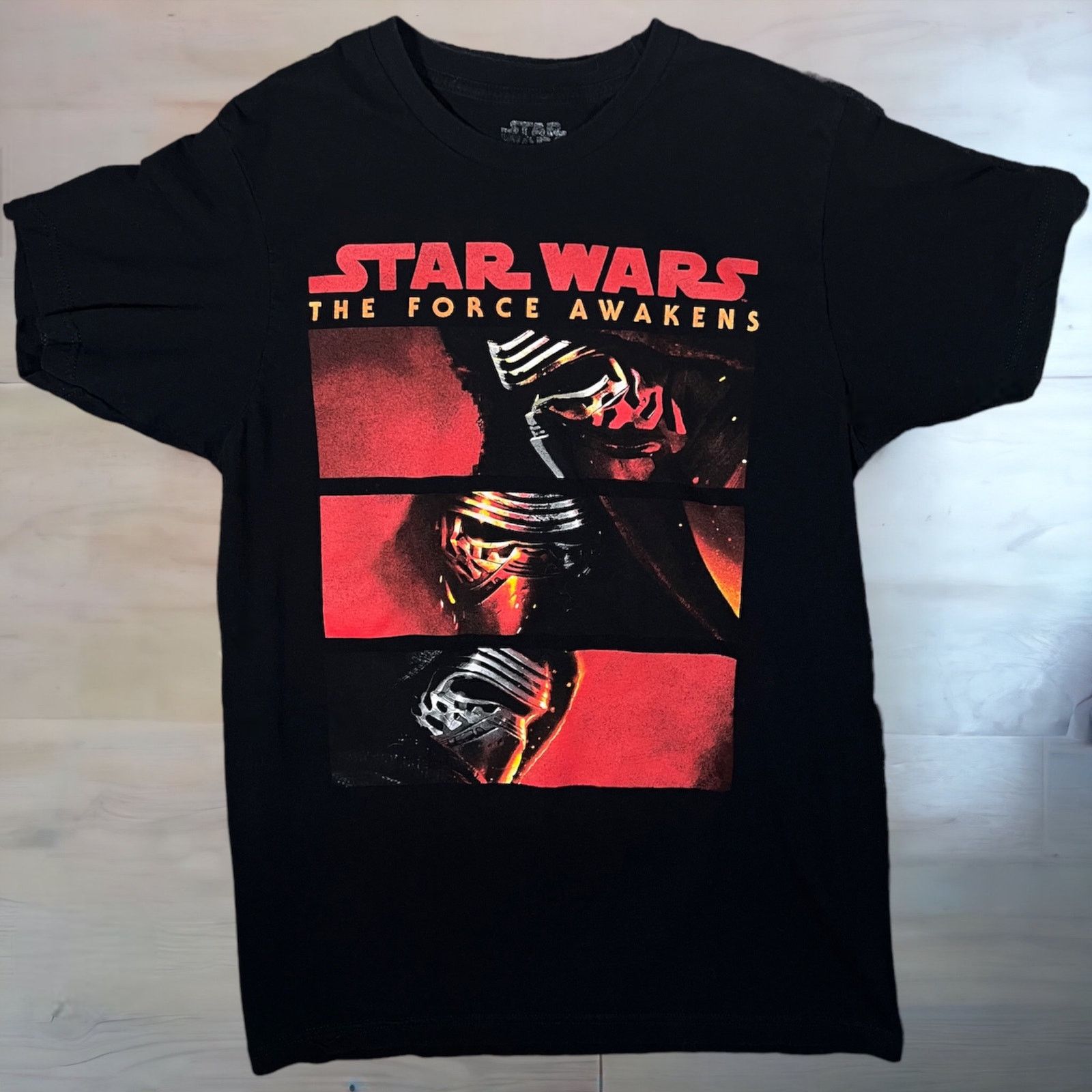 Star Wars Star Wars Kylo Ren - The Force Awakens Black Shirt Size US M / EU 48-50 / 2 - 1 Thumbnail
