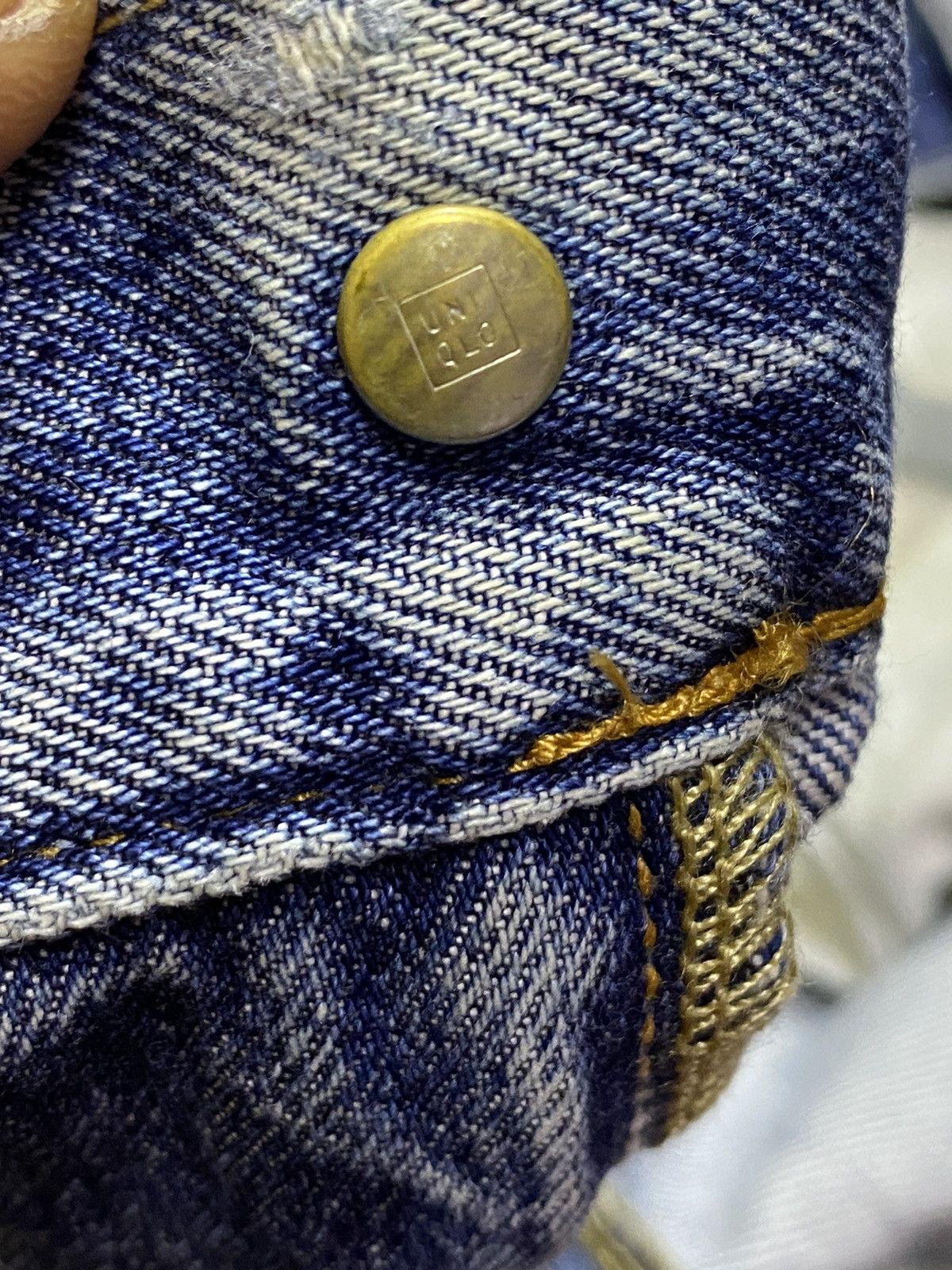 Japanese Brand Vintage Uniqlo Blue Wash Patched Distressed Loose Jeans Size US 36 / EU 52 - 14 Thumbnail