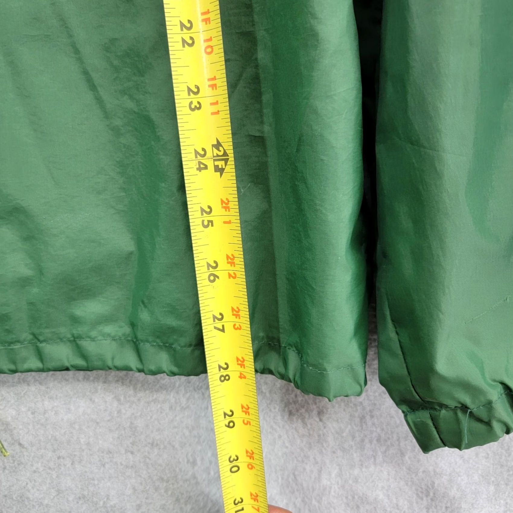 Vintage Vintage Hartwell Jacket Adult M Nylon Green USA Made Front Button Windbreaker Shirt Men MEDIUM Green Hartwell USA Windbreaker Jacket Size US M / EU 48-50 / 2 - 5 Thumbnail