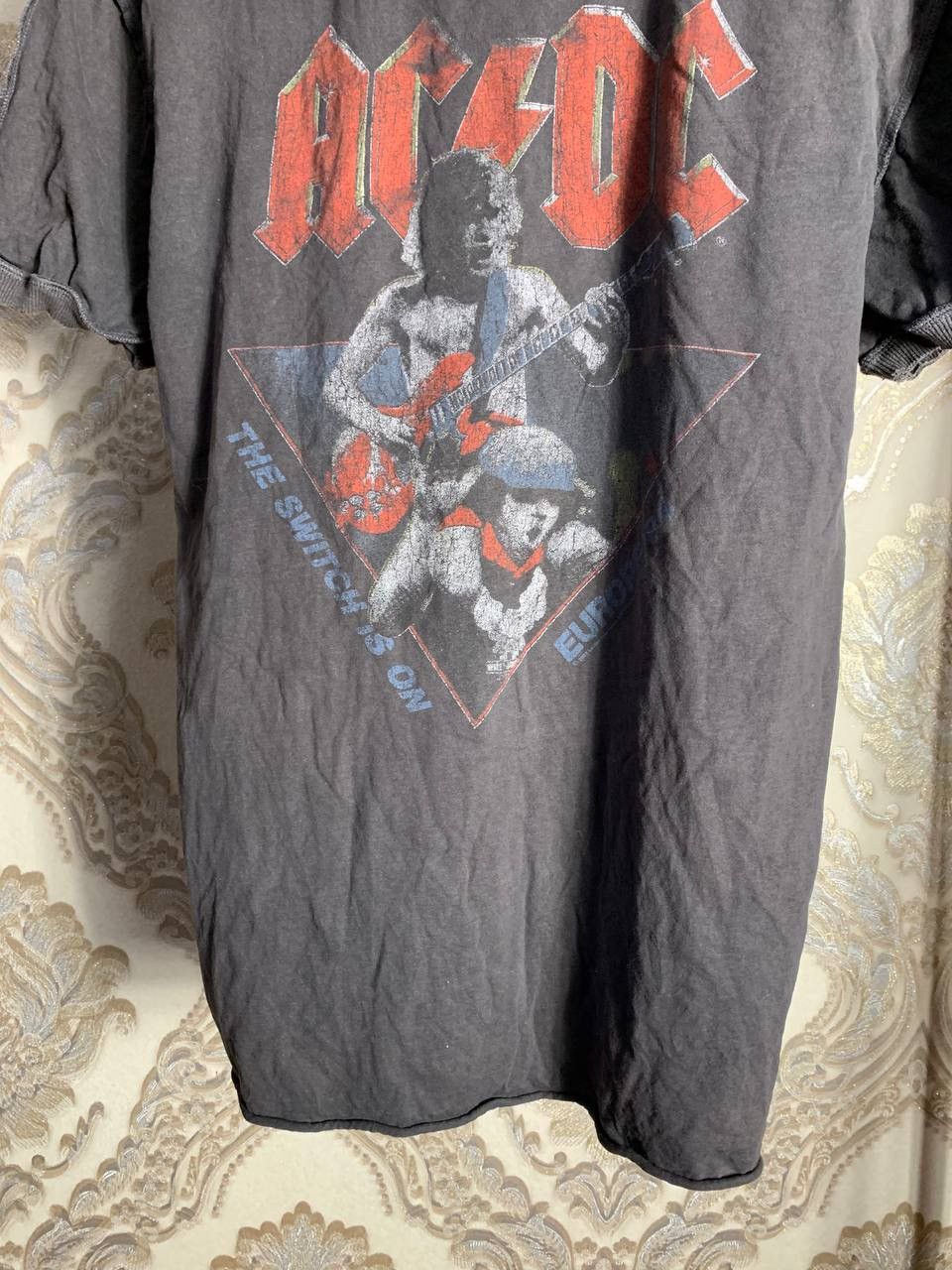 Band Tees VINTAGE AC/DC WORLD TOUR ROCK T-SHIRT RETRO METAL Y2K 90s Size US M / EU 48-50 / 2 - 3 Thumbnail