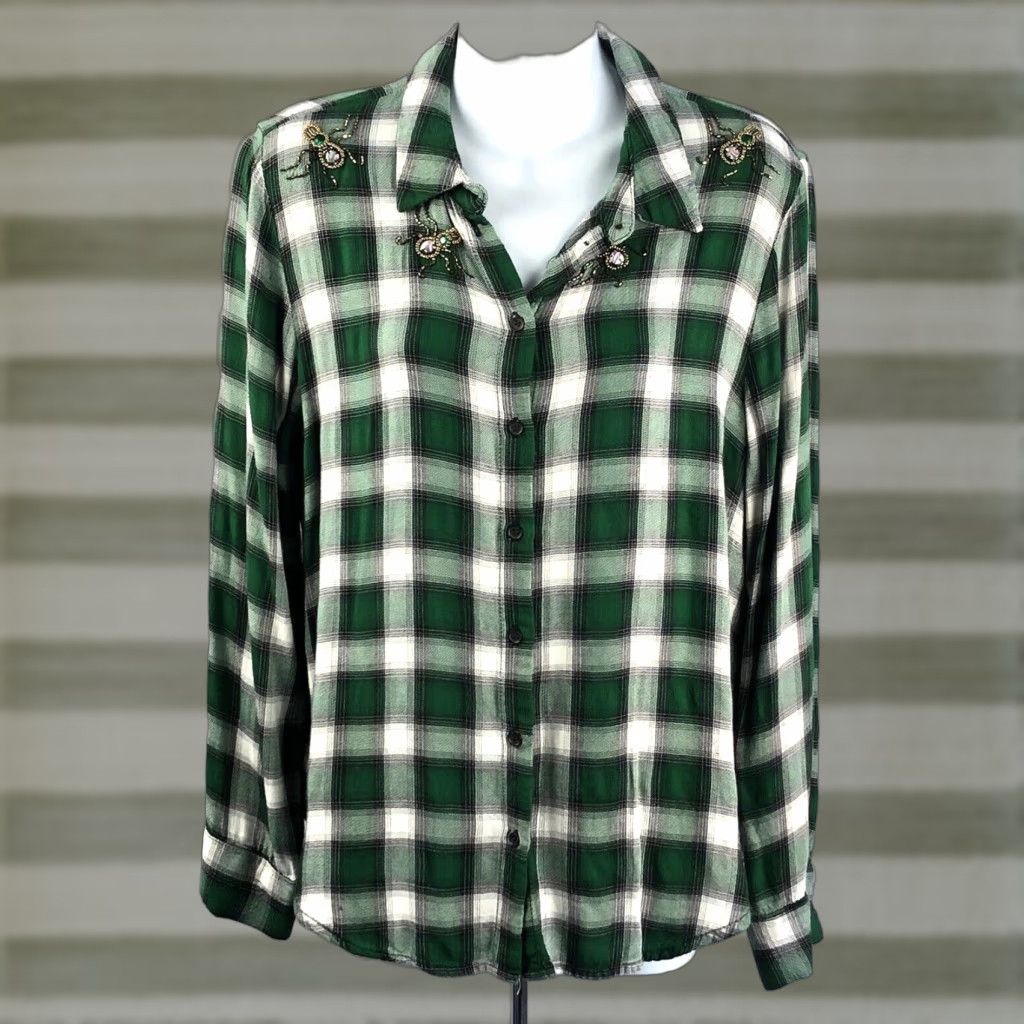 H&M H&M Flannel Button-Up Plaid Top 12 Green Bead Spider Bug Bohemian Grunge Hippie Vintage No? Size XL / US 12-14 / IT 48-50 - 1 Thumbnail