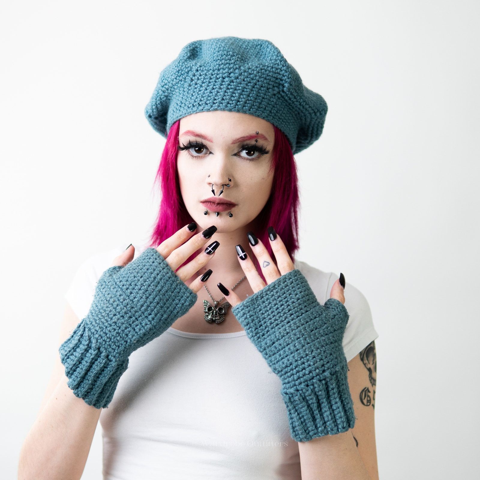 Handmade Handmade Crochet Knit Sky Blue Beanie Newsboy Cap Glove Set Size ONE SIZE - 1 Thumbnail