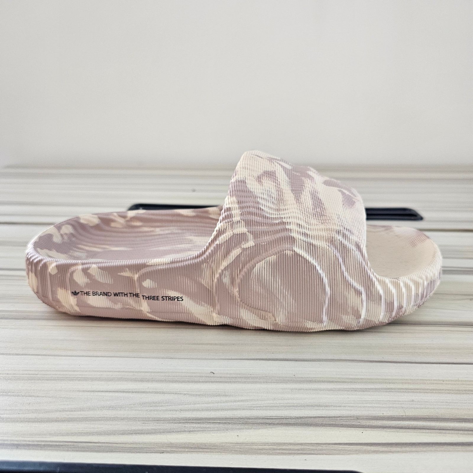 Adidas Adidas Adilette 22 Men's Slide Sandals Sand Strata Size 6 Size US 6 / EU 39 - 2 Thumbnail