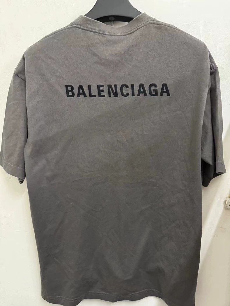 Balenciaga Balenciaga Embroidered front and back short sleeves Size US S / EU 44-46 / 1 - 2 Thumbnail