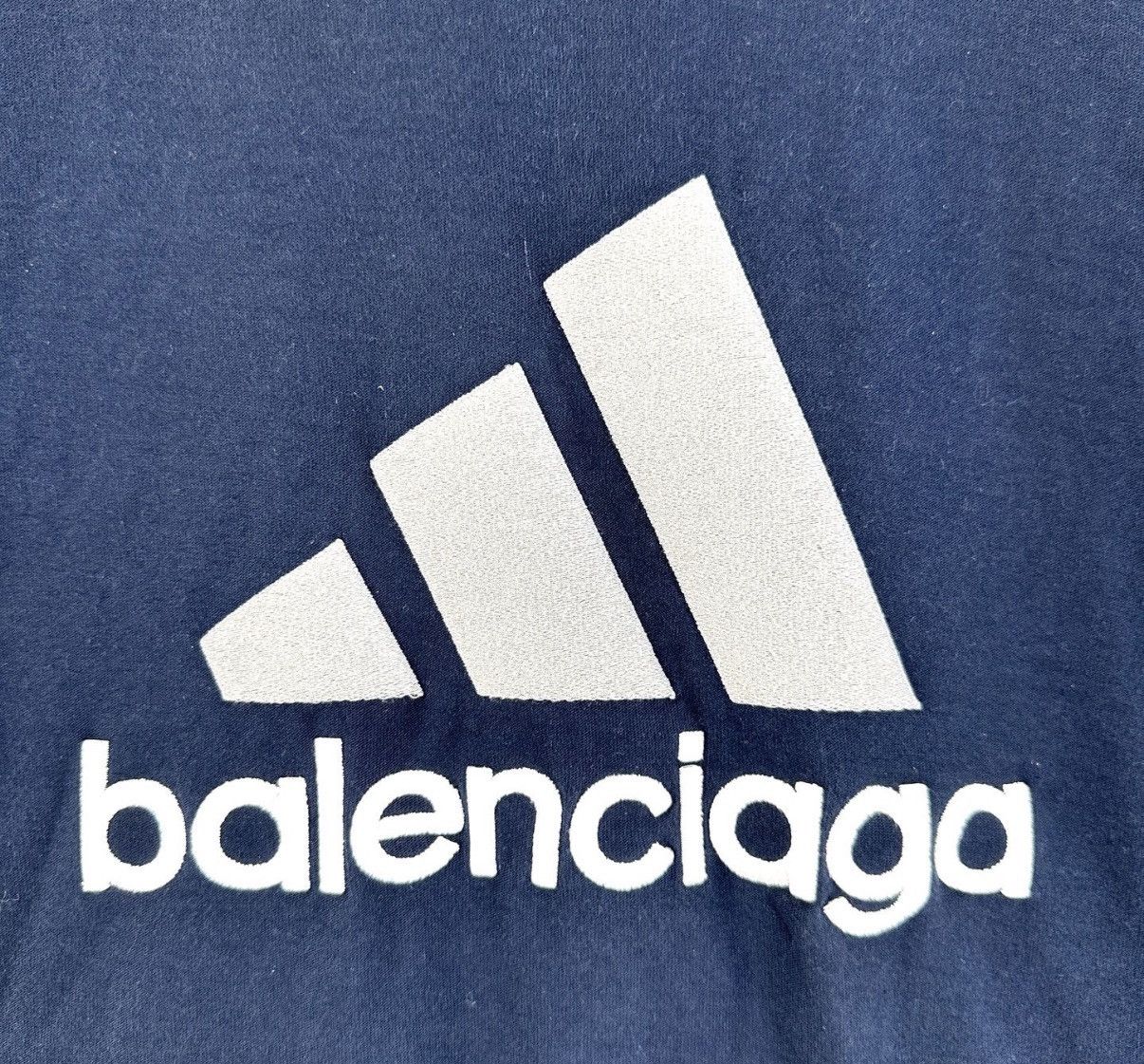 Balenciaga Balenciaga x Adidas Navy Short Sleeve T-Shirt K12 Size US M / EU 48-50 / 2 - 6 Thumbnail