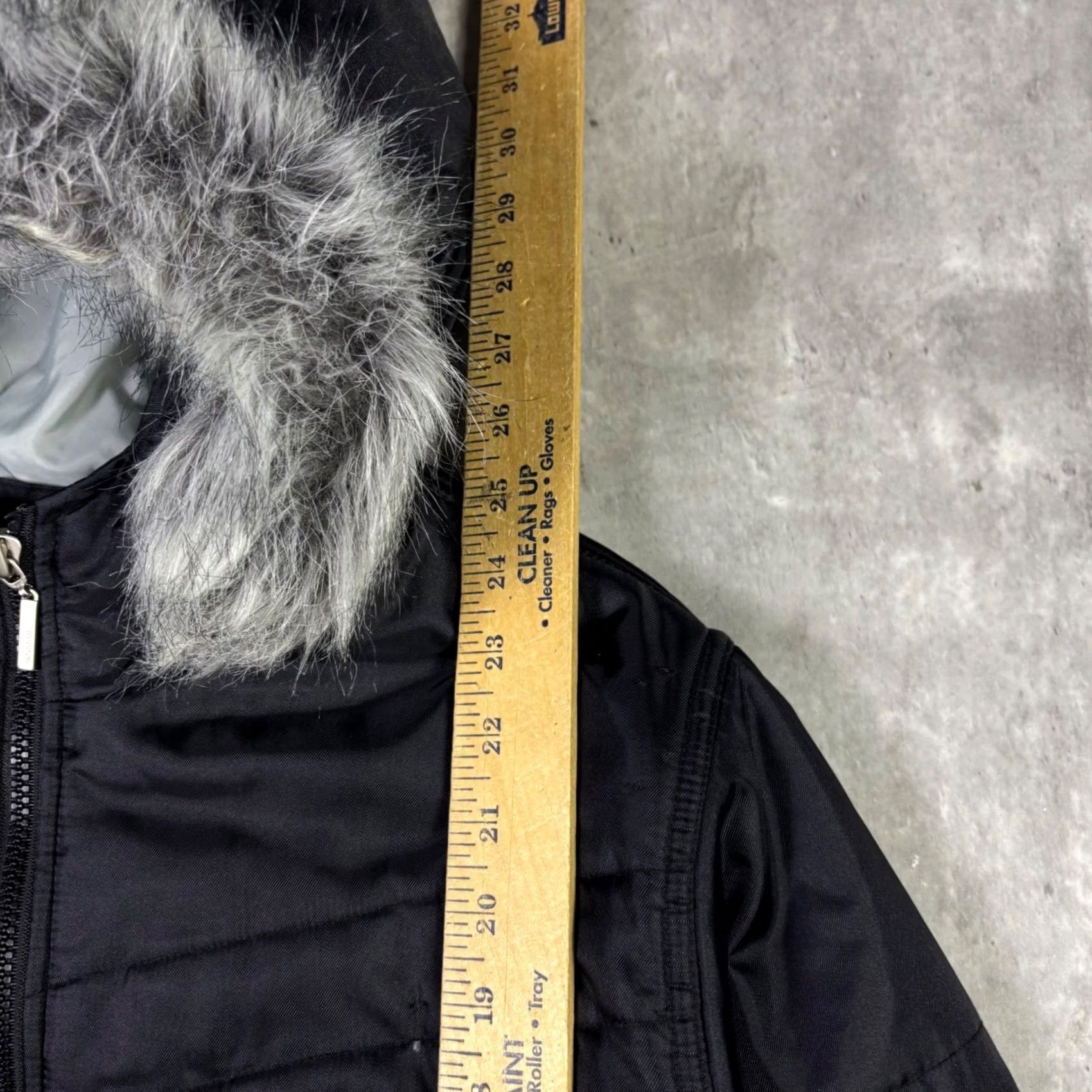 Reebok VINTAGE? No. Size US XL / EU 56 / 4 - 4 Thumbnail
