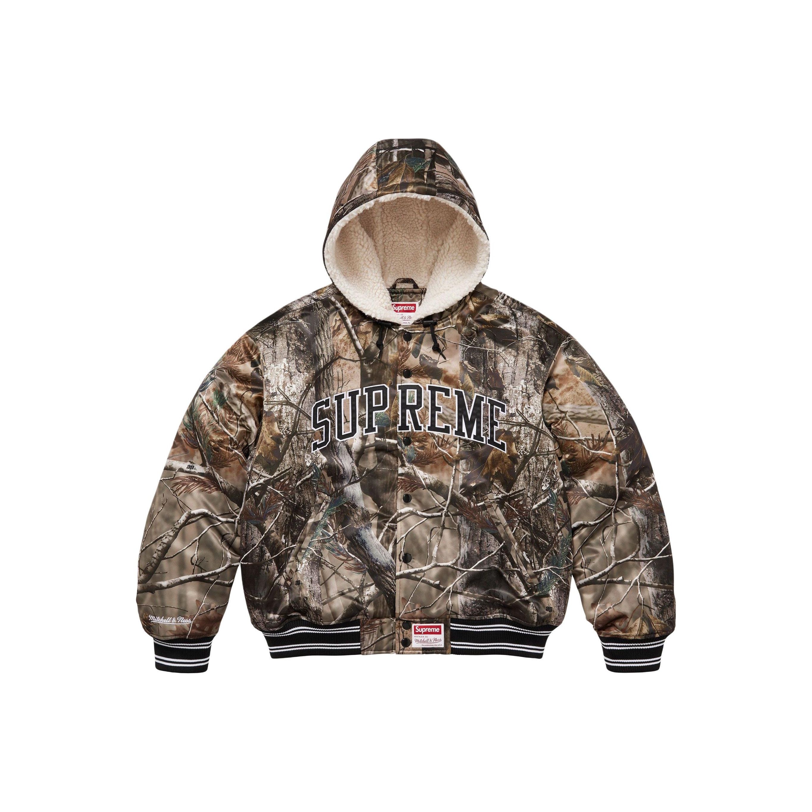 Supreme Supreme x Mitchell & Ness Camo Hooded Varsity Jacket S Size US S / EU 44-46 / 1 - 1 Thumbnail