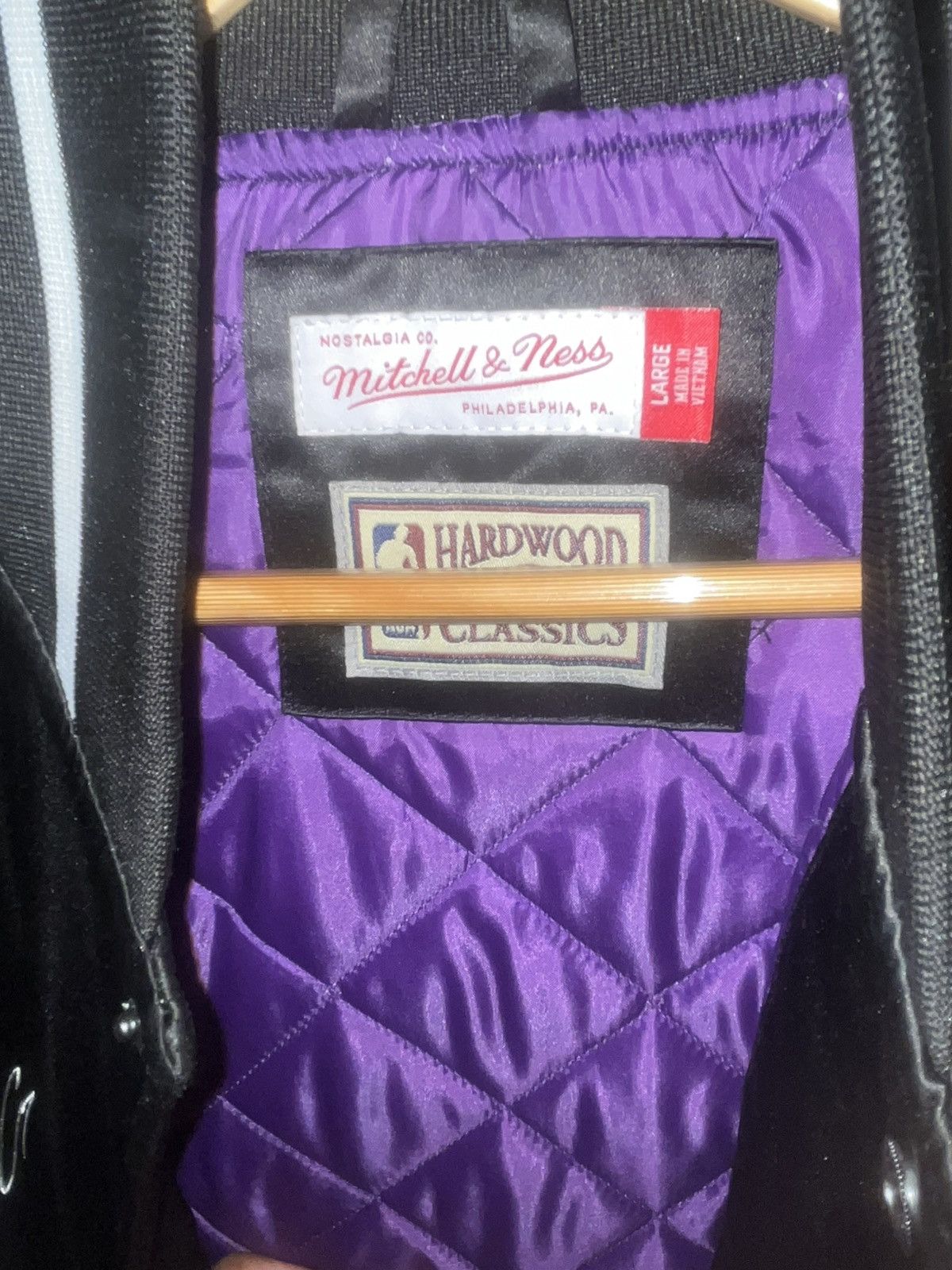 Mitchell & Ness Lakers GameTime Jacket L Size US L / EU 52-54 / 3 - 5 Thumbnail