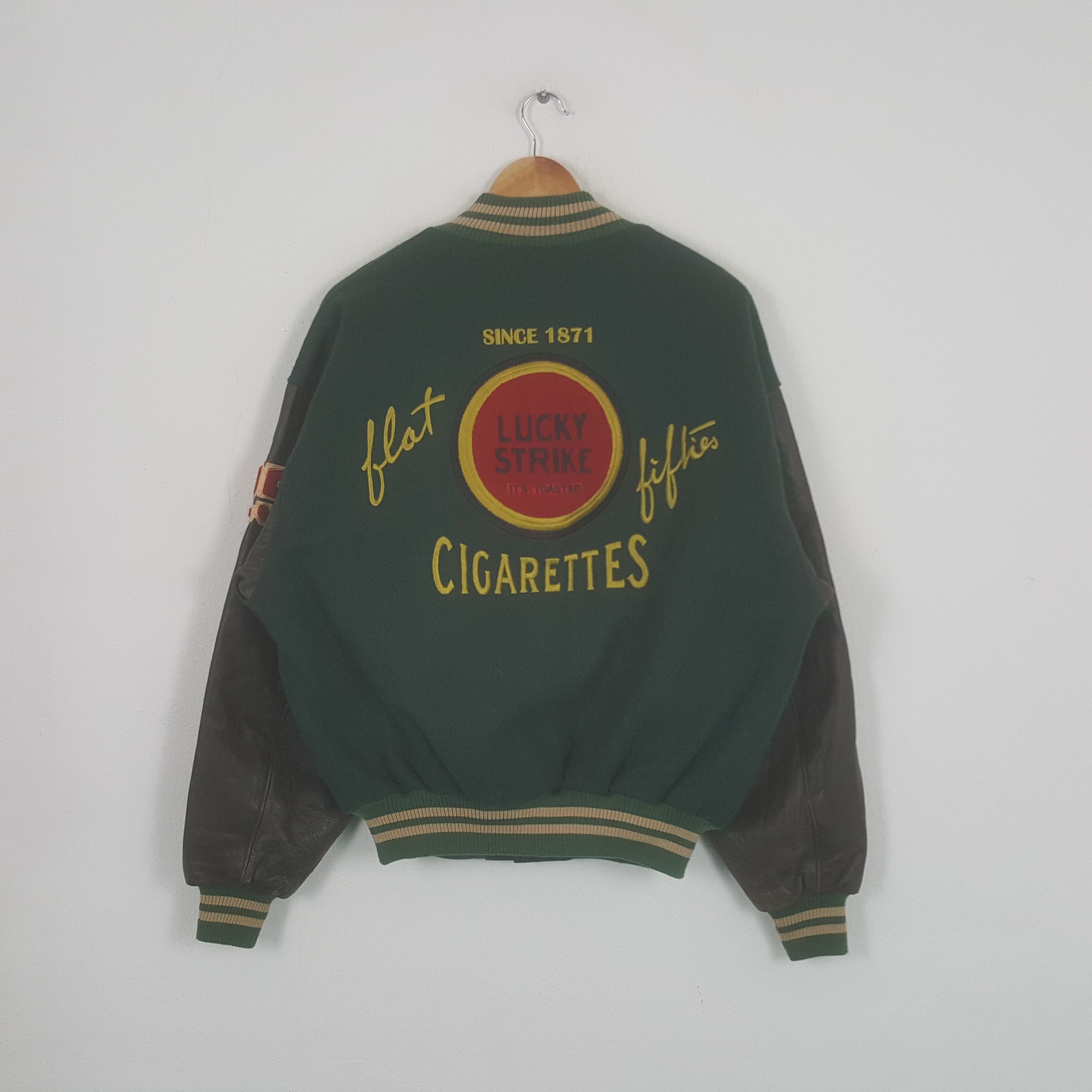 Vintage Vintage Lucky Strike Cigarettes Racing Varsity Jacket Size US XL / EU 56 / 4 - 1 Thumbnail
