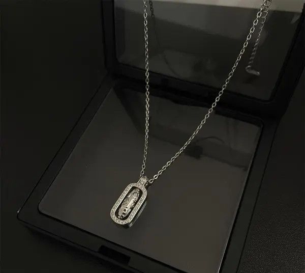 Jewelry Elegant Silver Pendant Necklace Size ONE SIZE - 5 Thumbnail