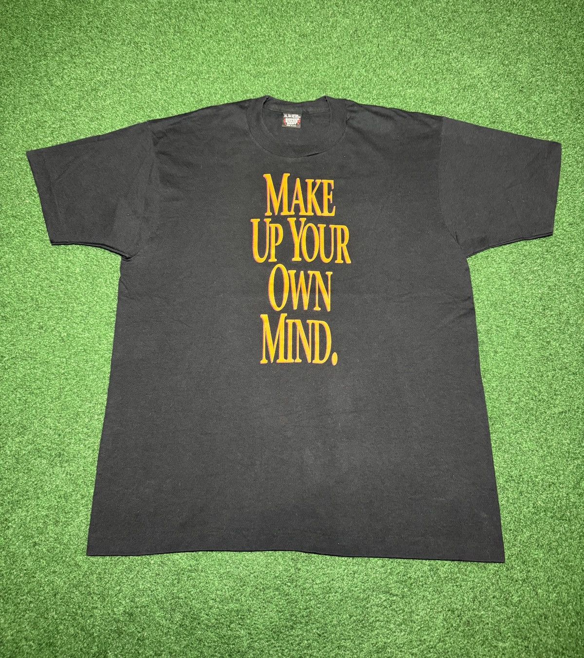 Vintage Amiga Computers Promo Make Up Your Own Mind 90s T-Shirt Size US XL / EU 56 / 4 - 1 Thumbnail