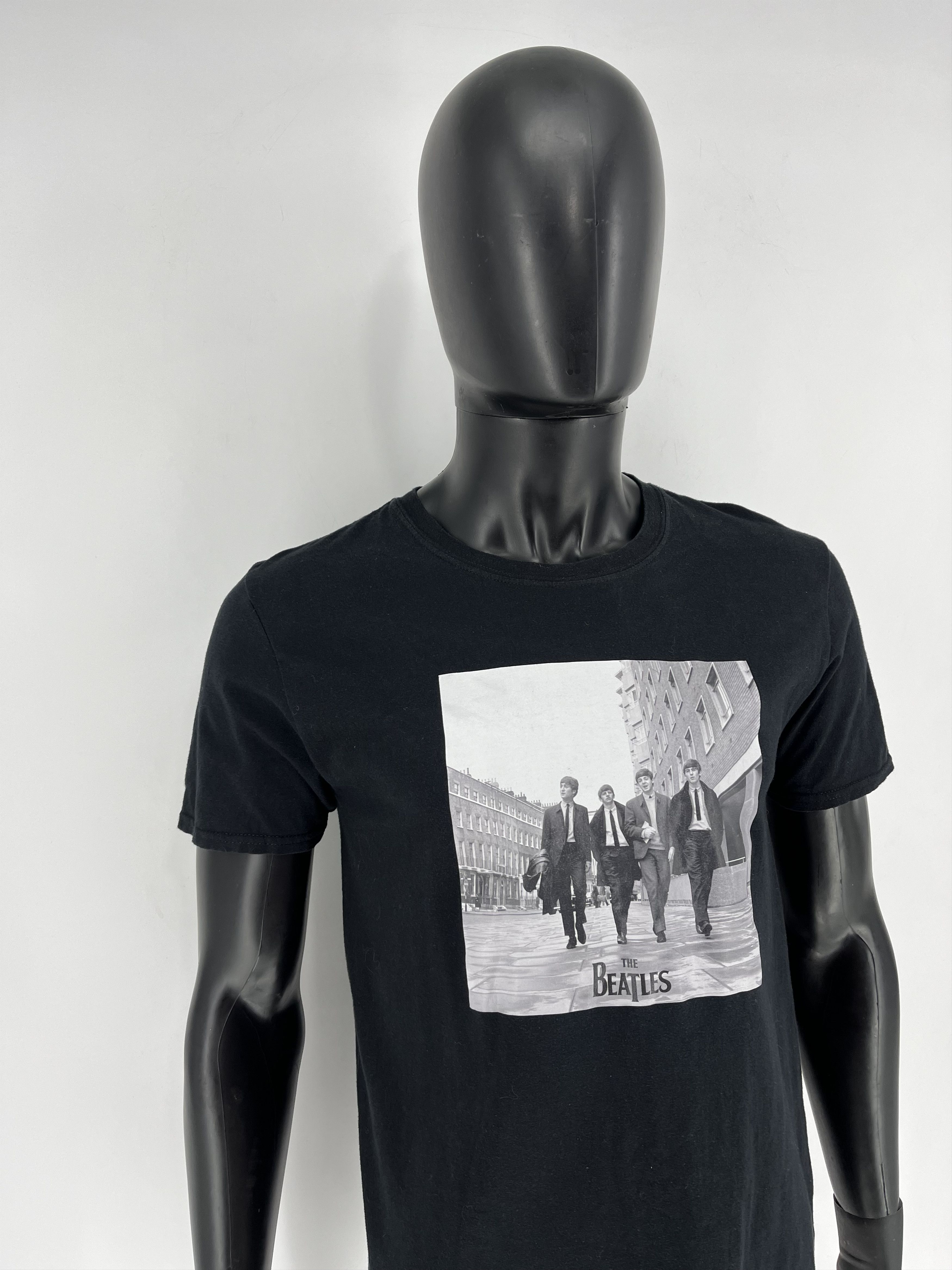 Band Tees Vintage Y2K The Beatles Submarine Thrashed Rock Streetwear Size US M / EU 48-50 / 2 - 3 Thumbnail