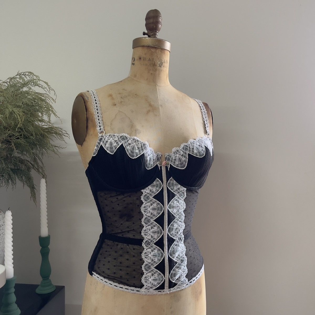 Vintage Black Mesh & White Lace Detail Corset Bustier (36C/34D) Size ONE SIZE - 3 Thumbnail