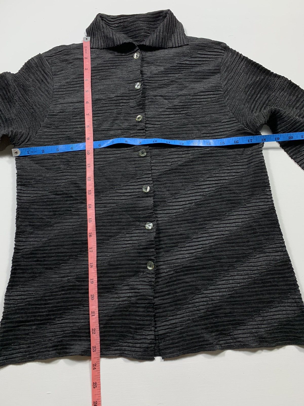 Issey Miyake ❤️‍🔥BINDING OFFER❤️‍🔥 Japanese Pleated Long sleeve issey style Size US M / EU 48-50 / 2 - 7 Thumbnail
