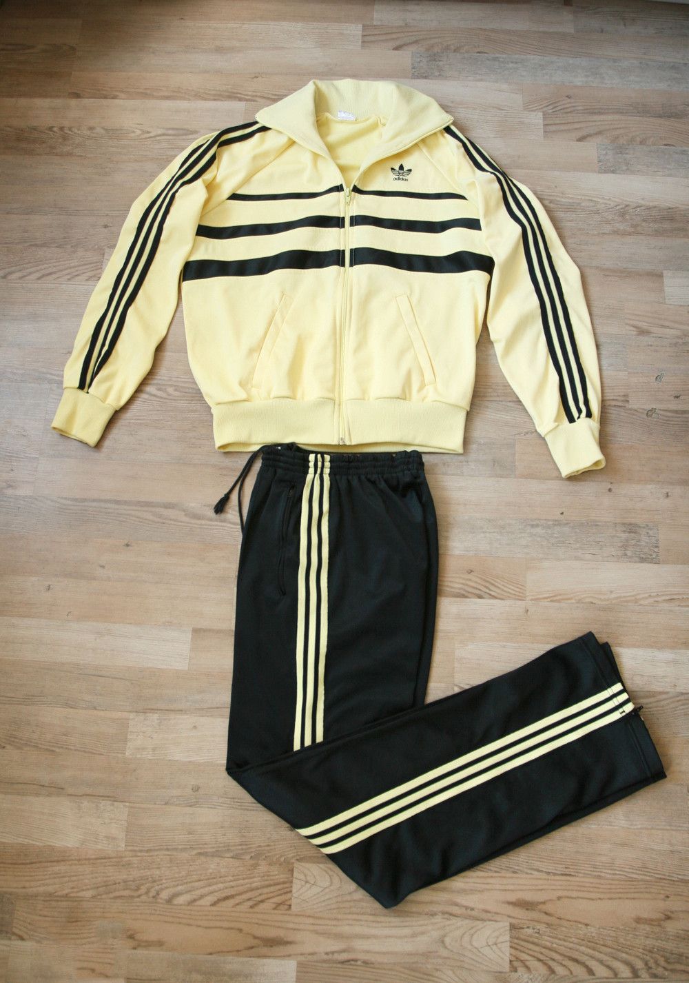 Adidas Vintage Adidas 80s Made in England Tracksuit Full SET Rare Size US M / EU 48-50 / 2 - 1 Thumbnail