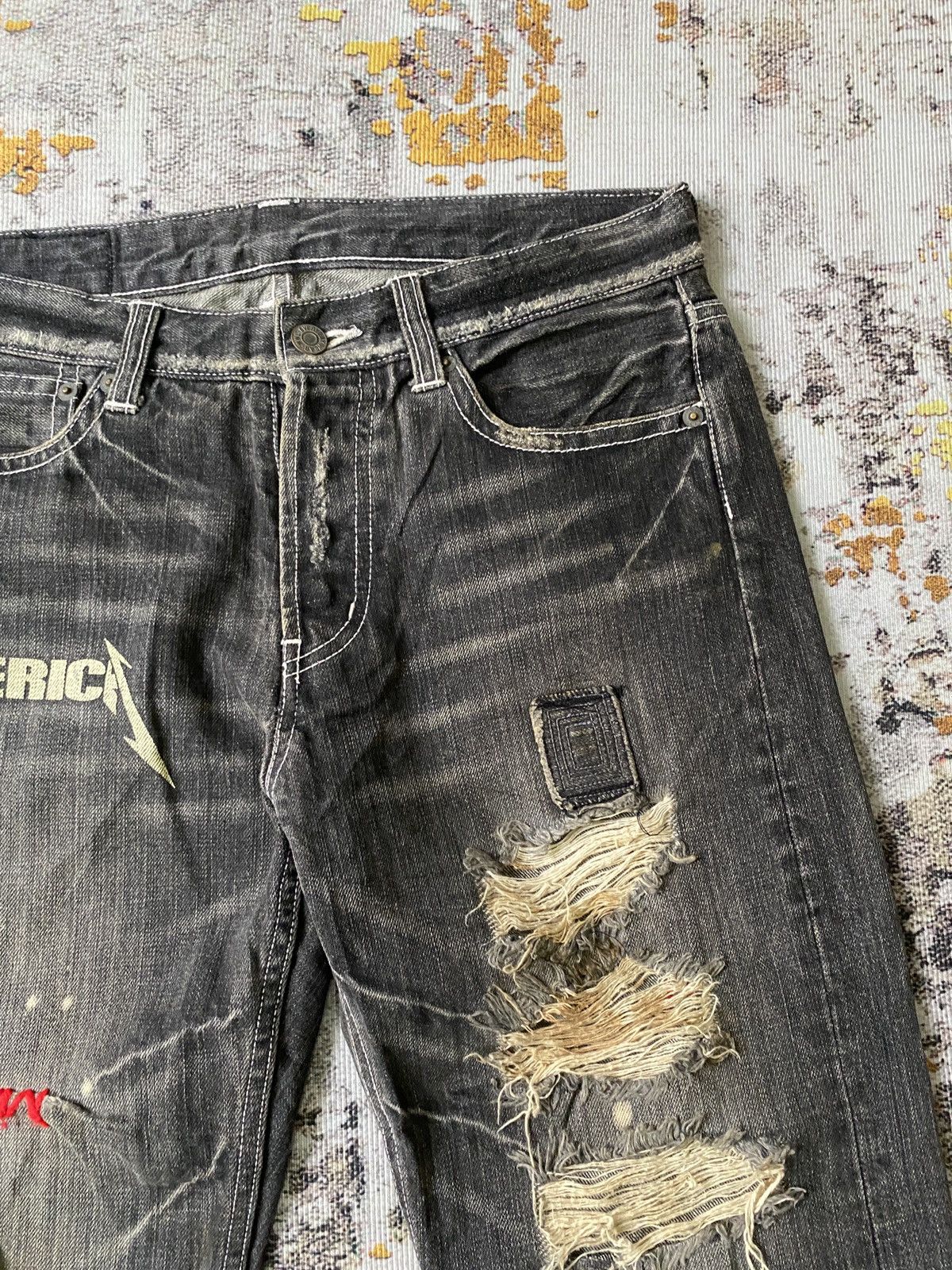 Undercover World Wide Love Japan Distressed Red Yarn Undercover Style Size US 30 / EU 46 - 9 Thumbnail