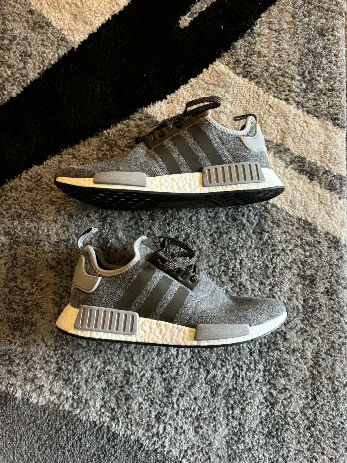 Adidas nmd r1 wool grey online