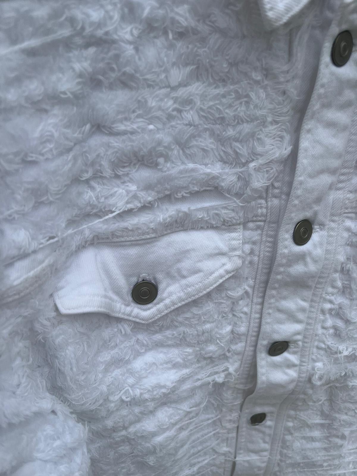 Alyx × Blackmeans Studded & Distressed Denim Jacket in White Size US L / EU 52-54 / 3 - 8 Thumbnail