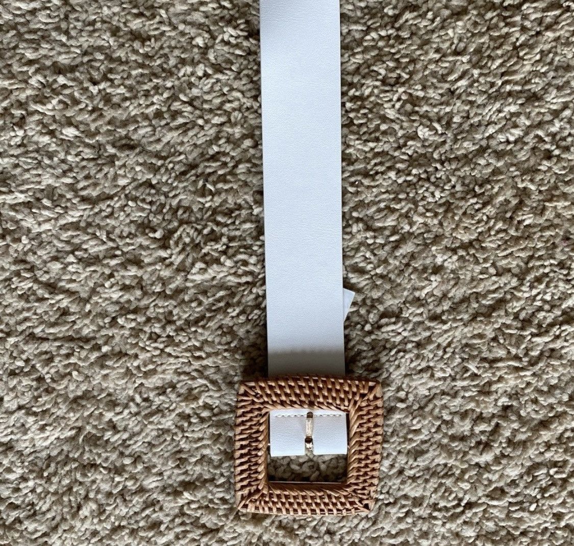 Other WHITE LEATHER WIDE WOVEN WICKER SQUARE BUCKLE BELT SZ M Size ONE SIZE - 13 Thumbnail