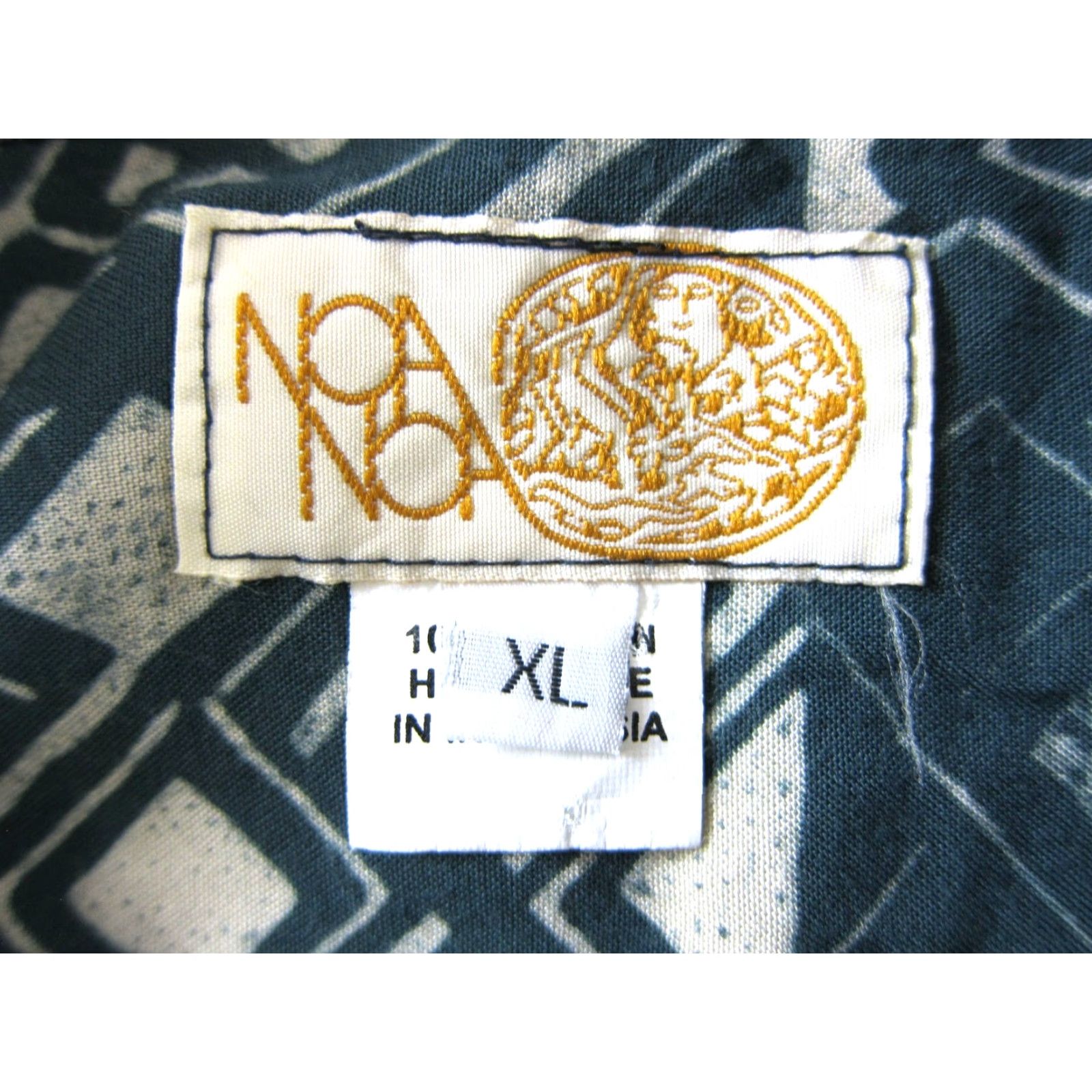 Vintage VINTAGE Noa Noa Shirt Men XL Geometric Short Sleeve Hawaiian Rayon Blue Ivory Button-Up Size US XL / EU 56 / 4 - 3 Thumbnail